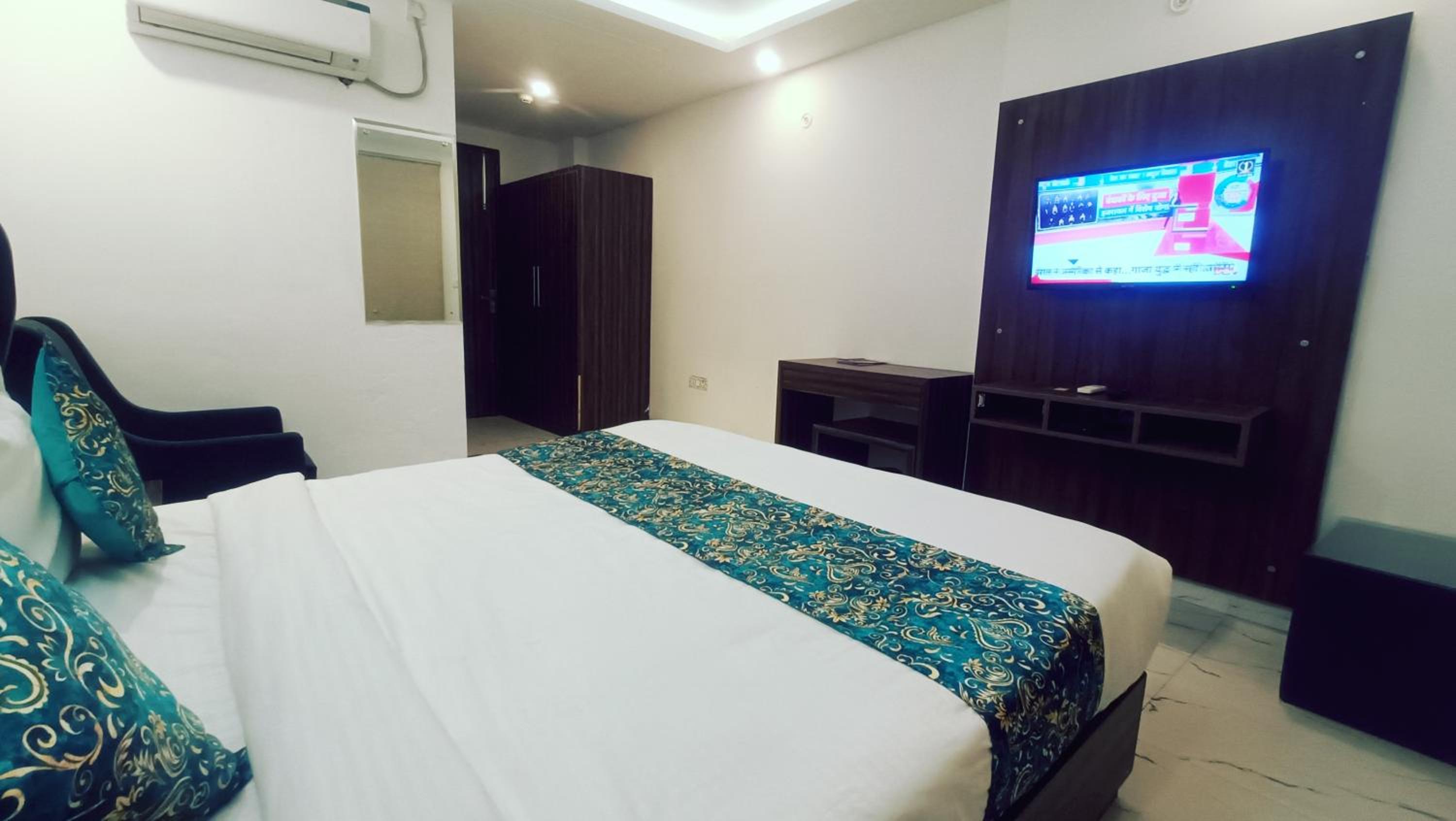 Hotel Mayda Prime Near Delhi Airport