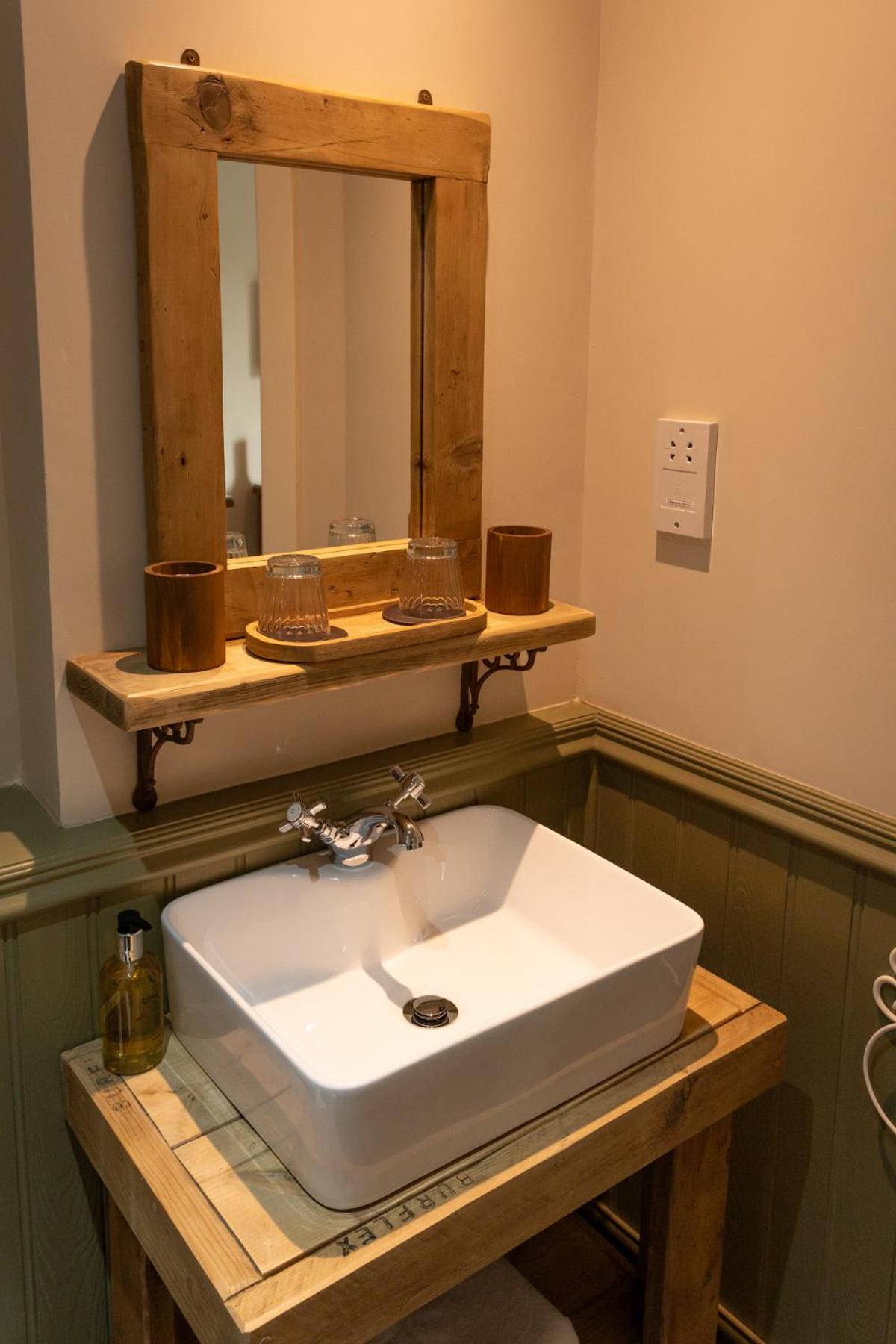 Bridgend House B&B