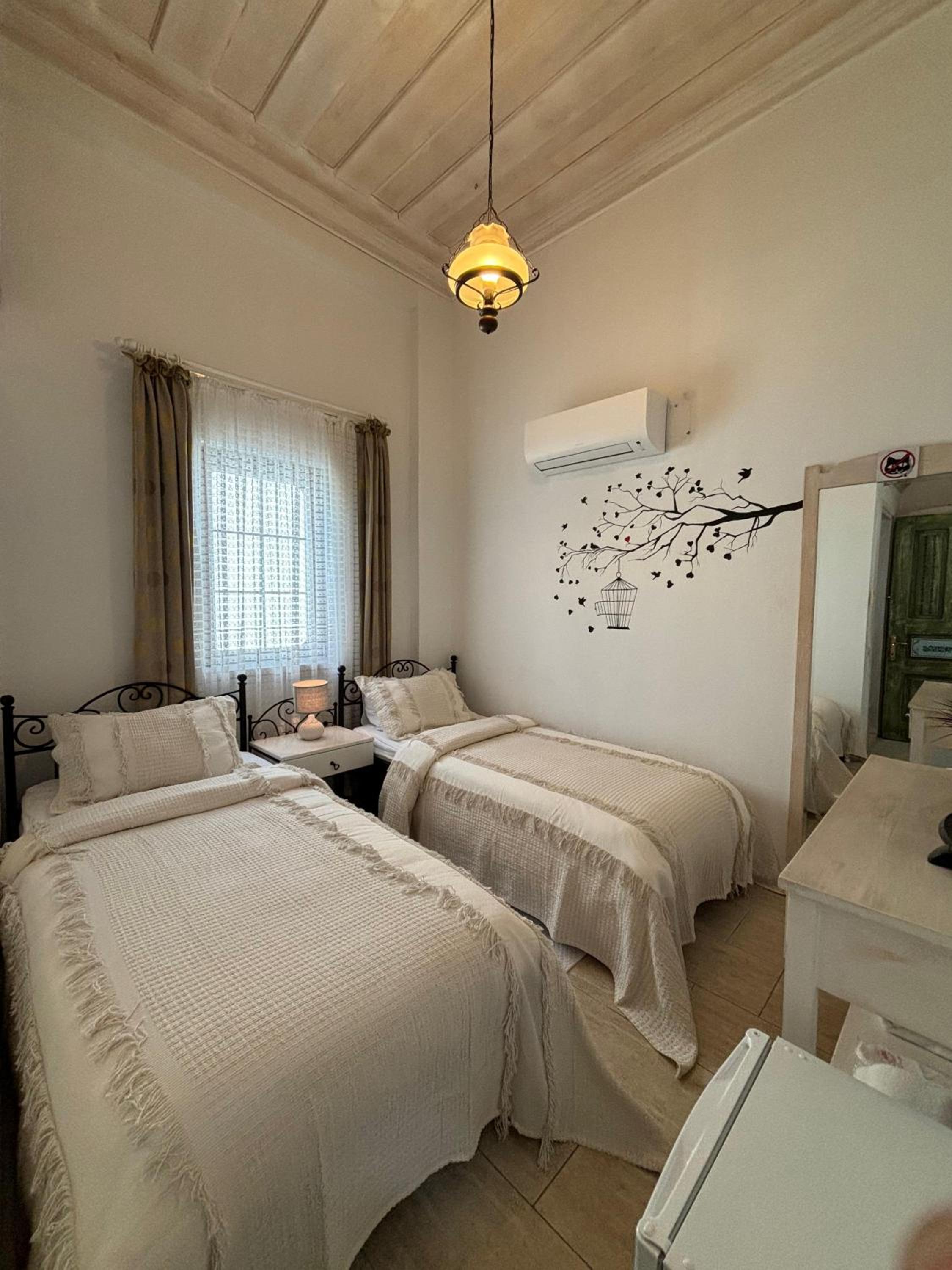 Alacati Zeynep Otel view 3