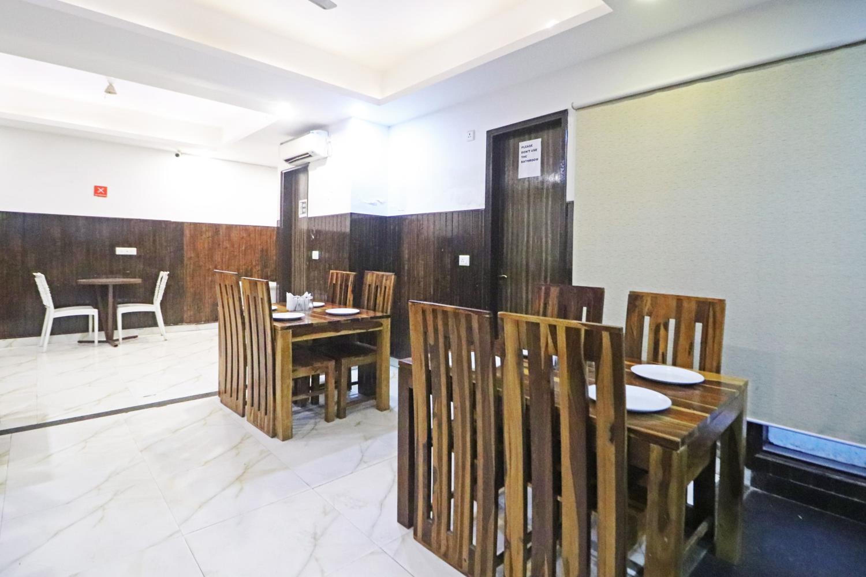 Hotel Mayda Prime Near Delhi Airport