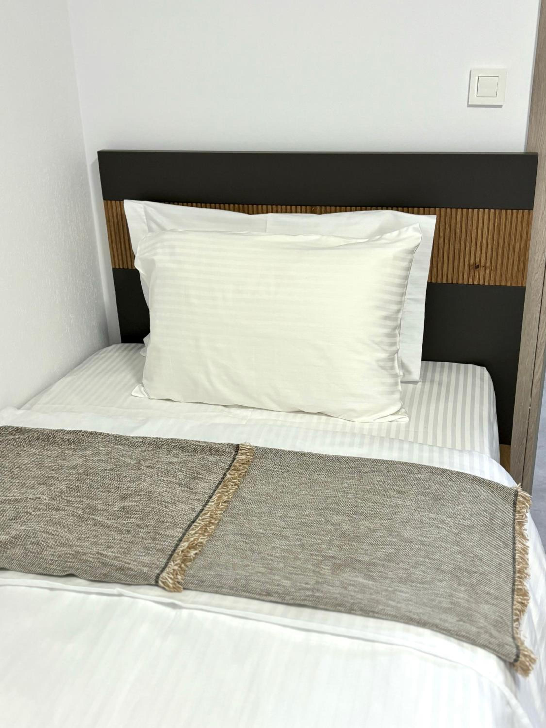 MYROVOLOS APARTMENTS