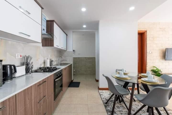 Imagine Luxury 2 Bedroom view 4