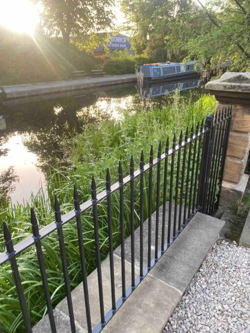 The Boathouse 2 Bedroom Apartment in Ripon view 5