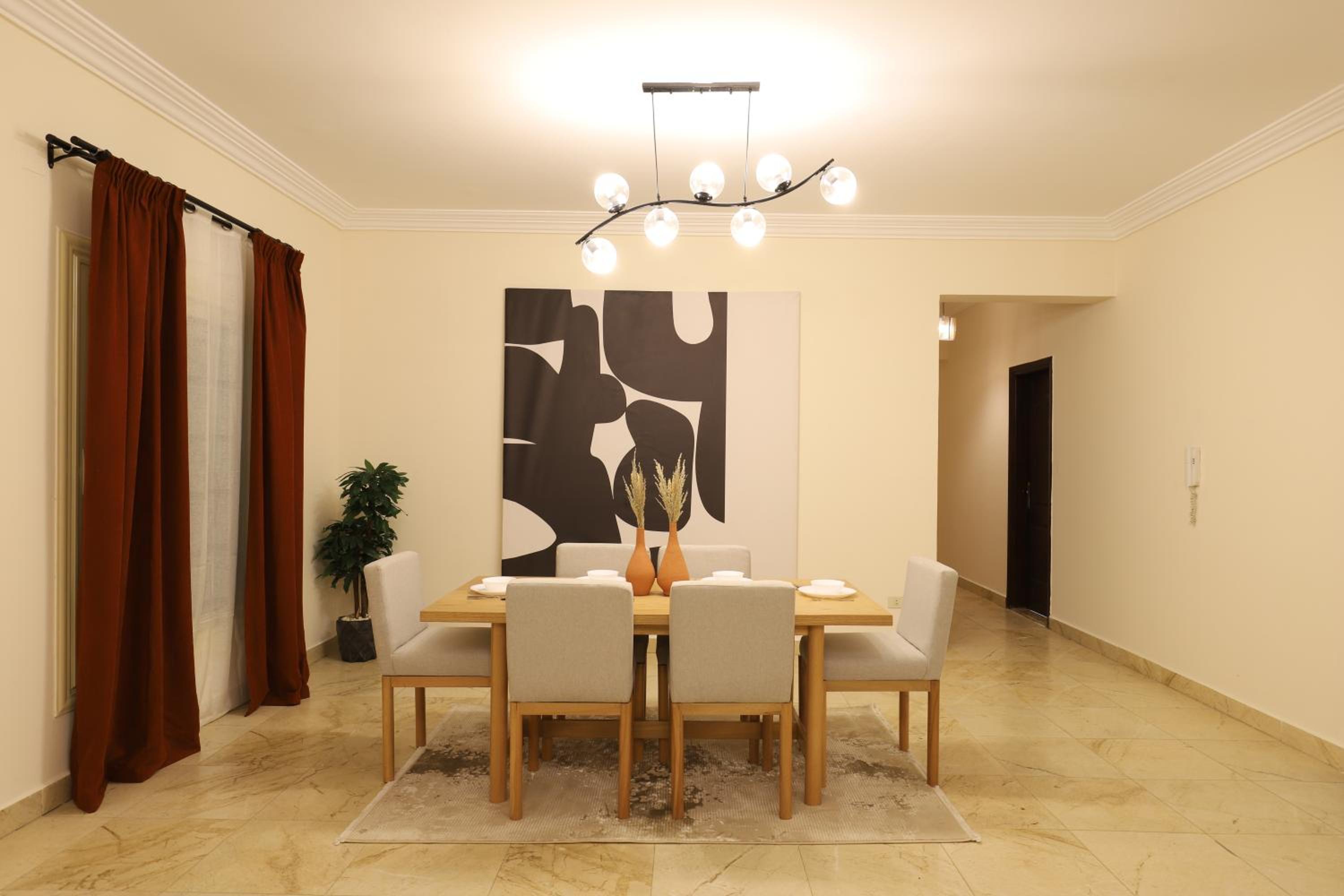 Signature Stays - Spacious Modern Apt