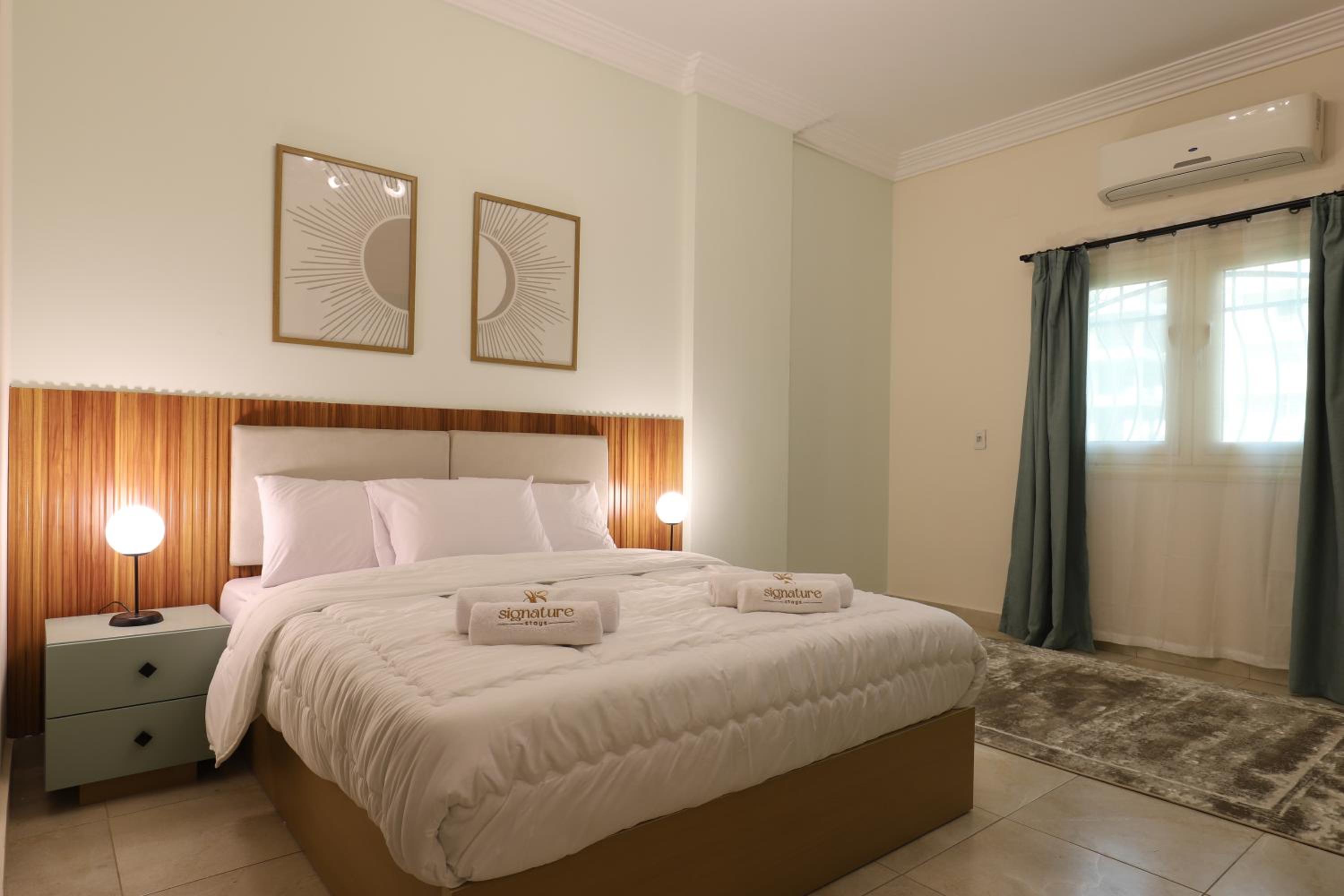Signature Stays - Spacious Modern Apt