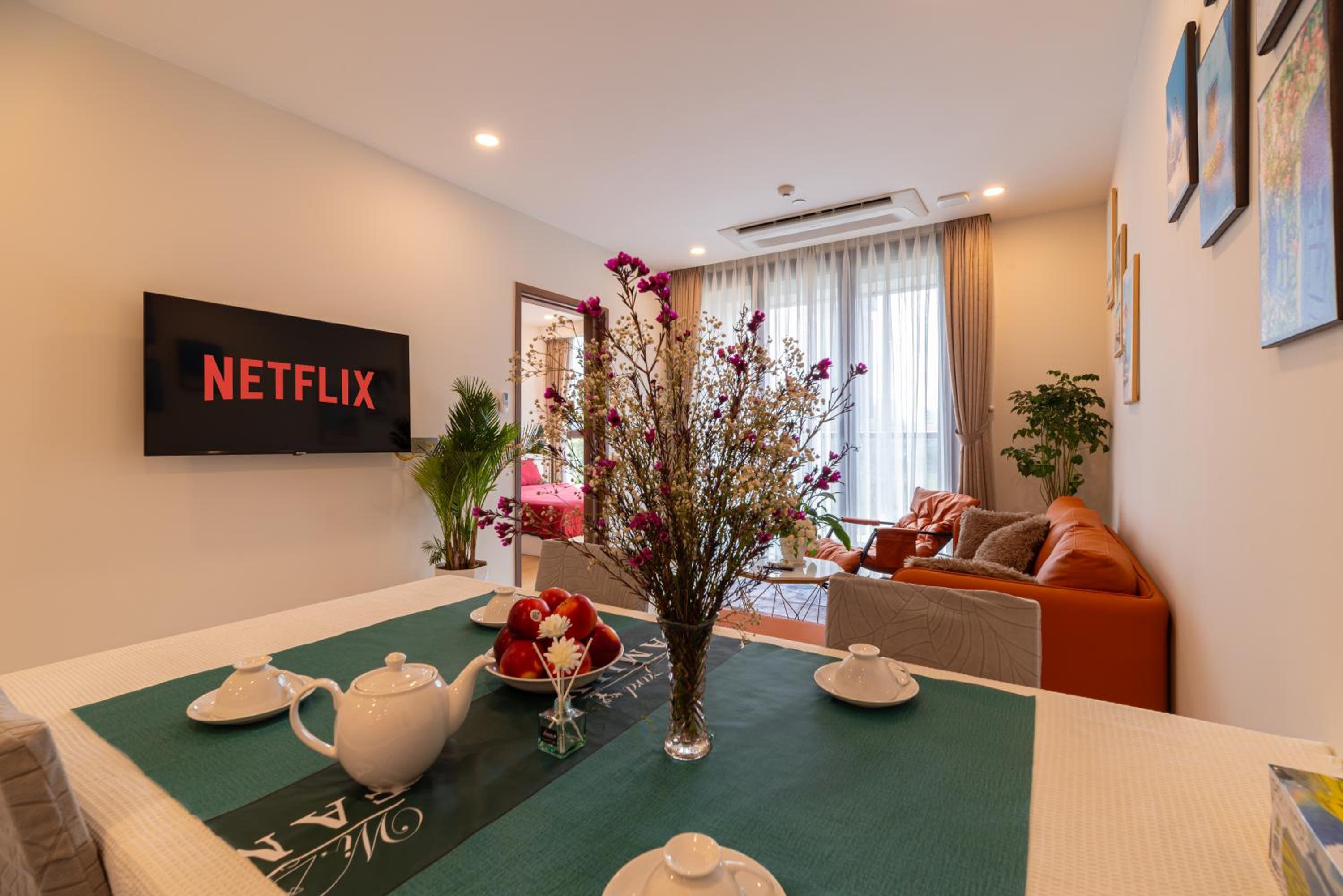 Metropole Thu Thiem-2 Br Apartment in the center -River view & Luxury