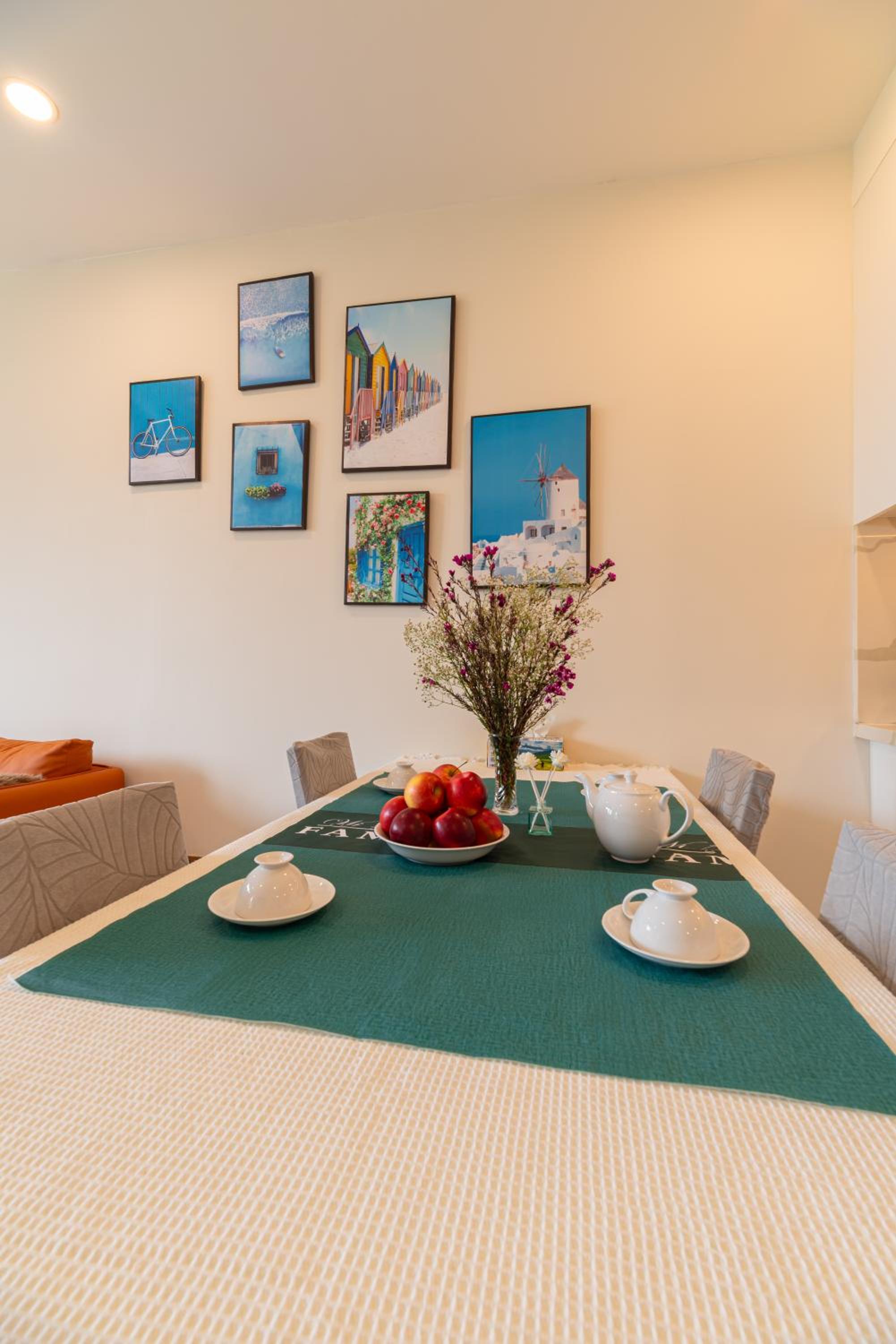 Metropole Thu Thiem-2 Br Apartment in the center -River view & Luxury