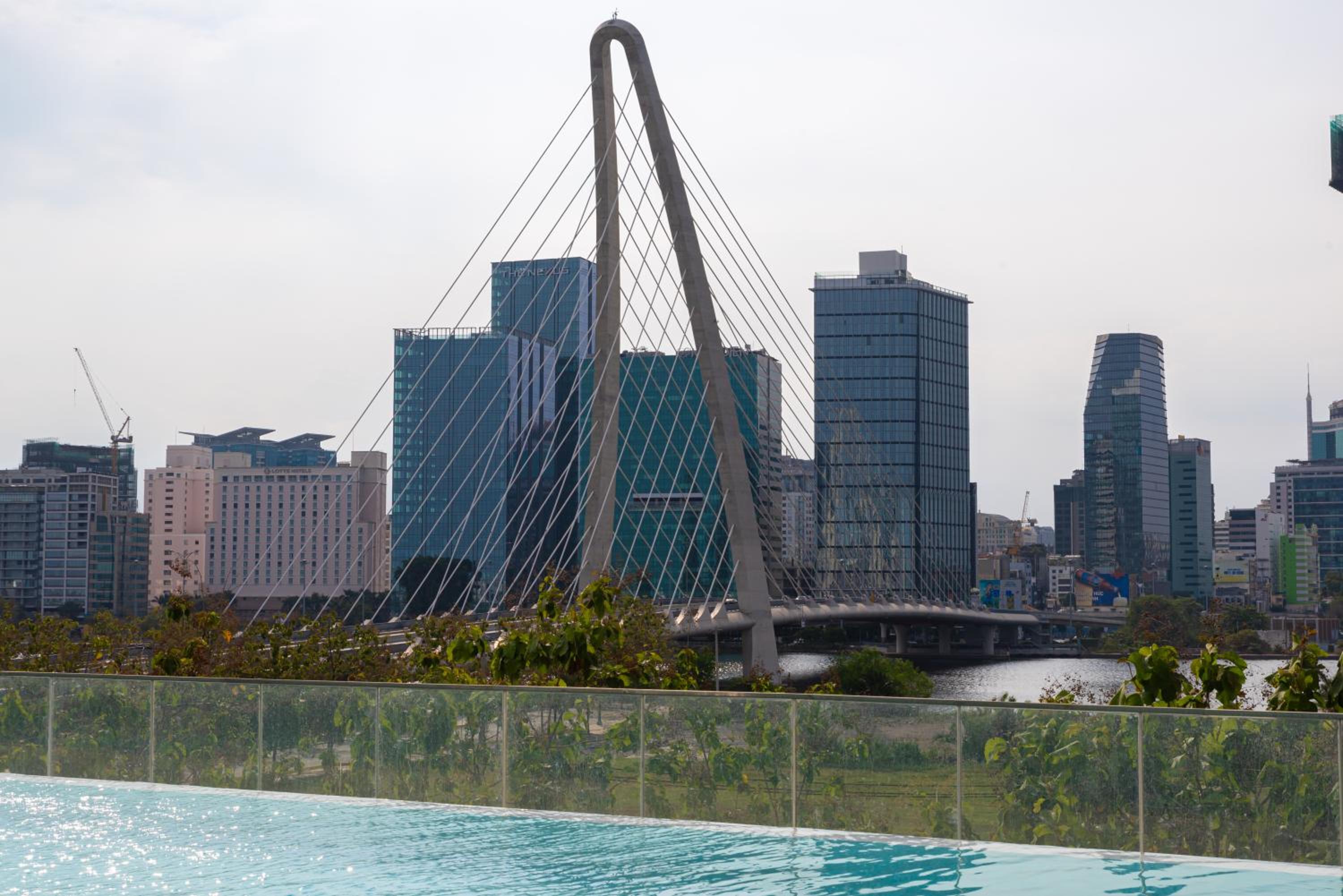 Metropole Thu Thiem-2 Br Apartment in the center -River view & Luxury