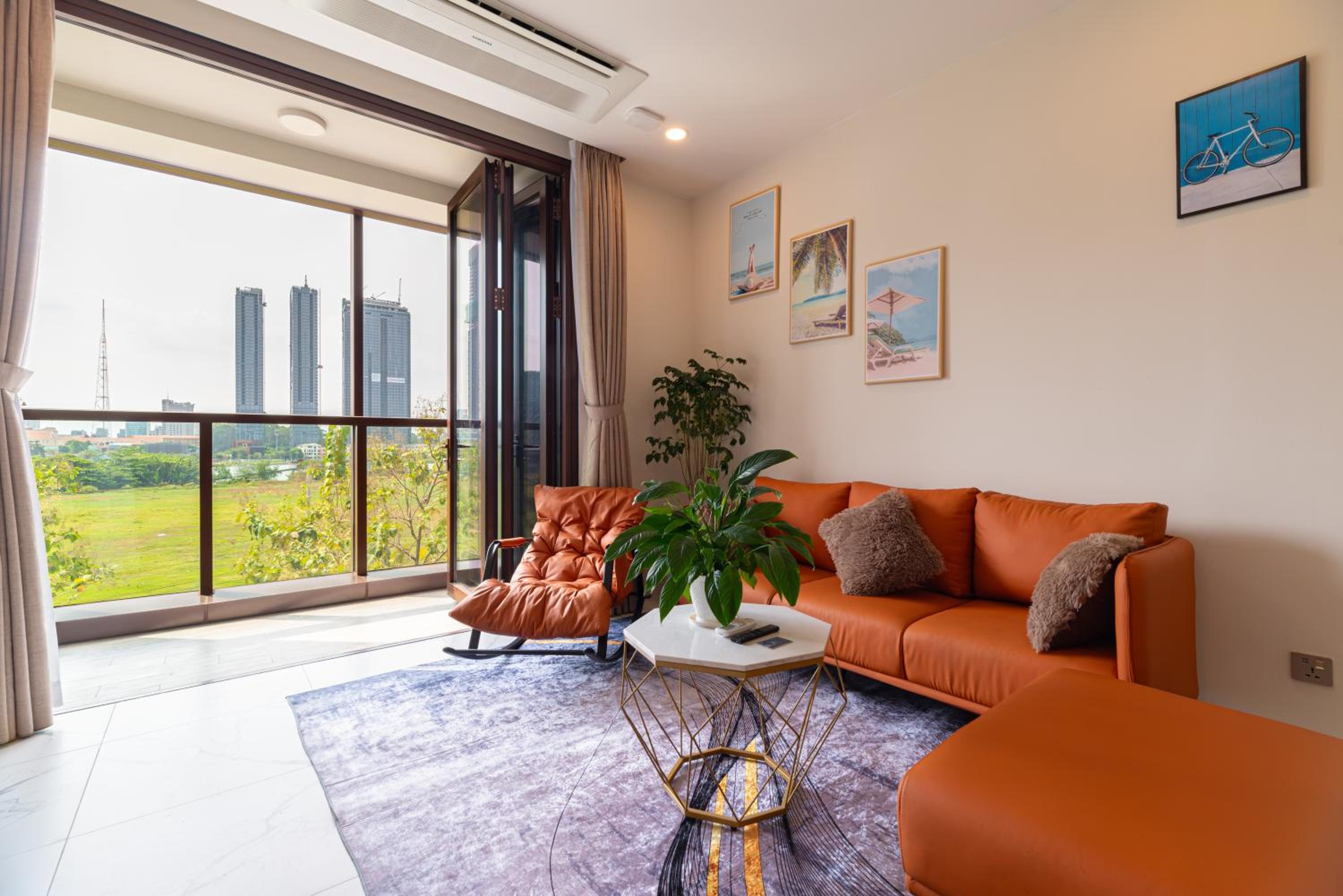 Metropole Thu Thiem-2 Br Apartment in the center -River view & Luxury