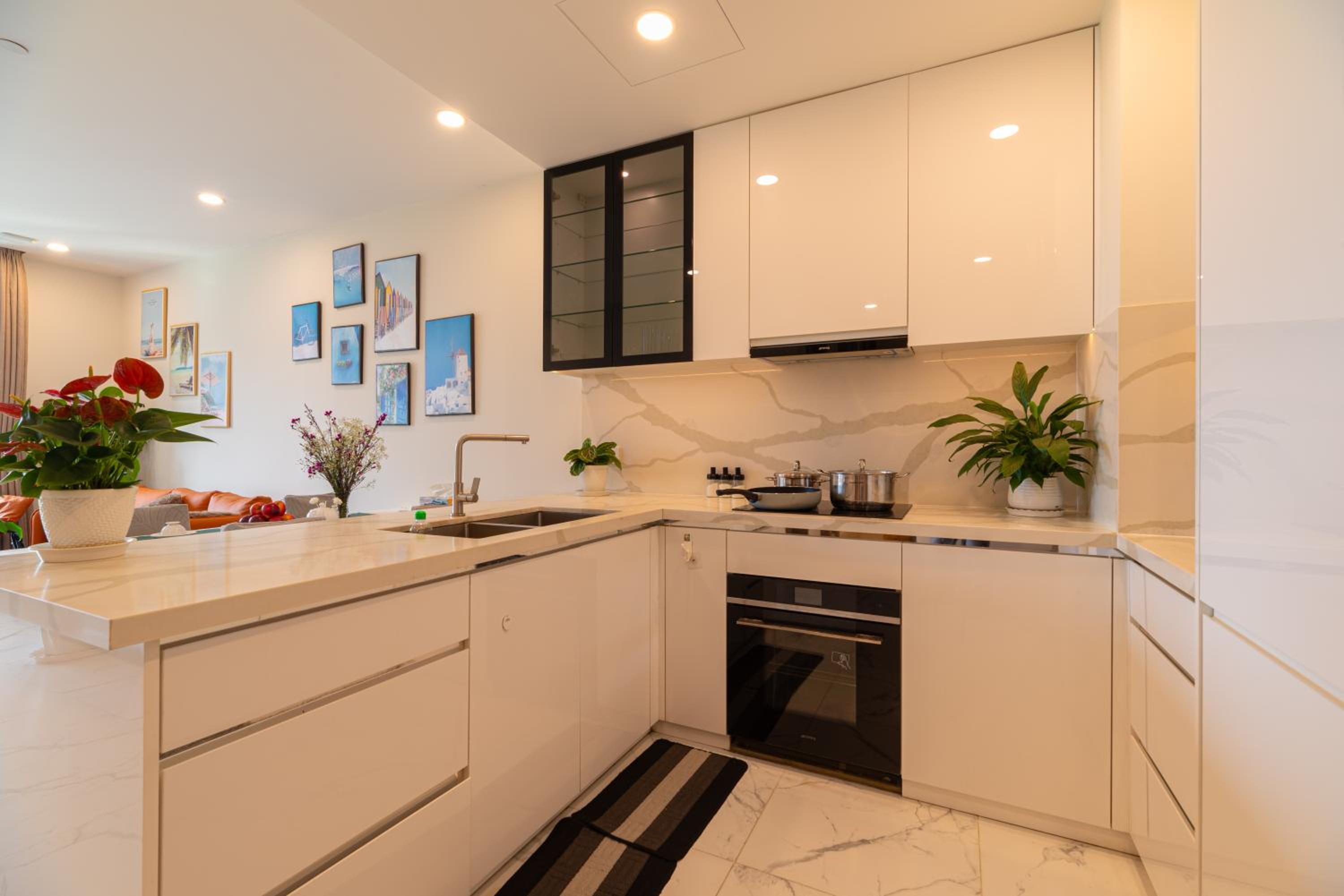 Metropole Thu Thiem-2 Br Apartment in the center -River view & Luxury