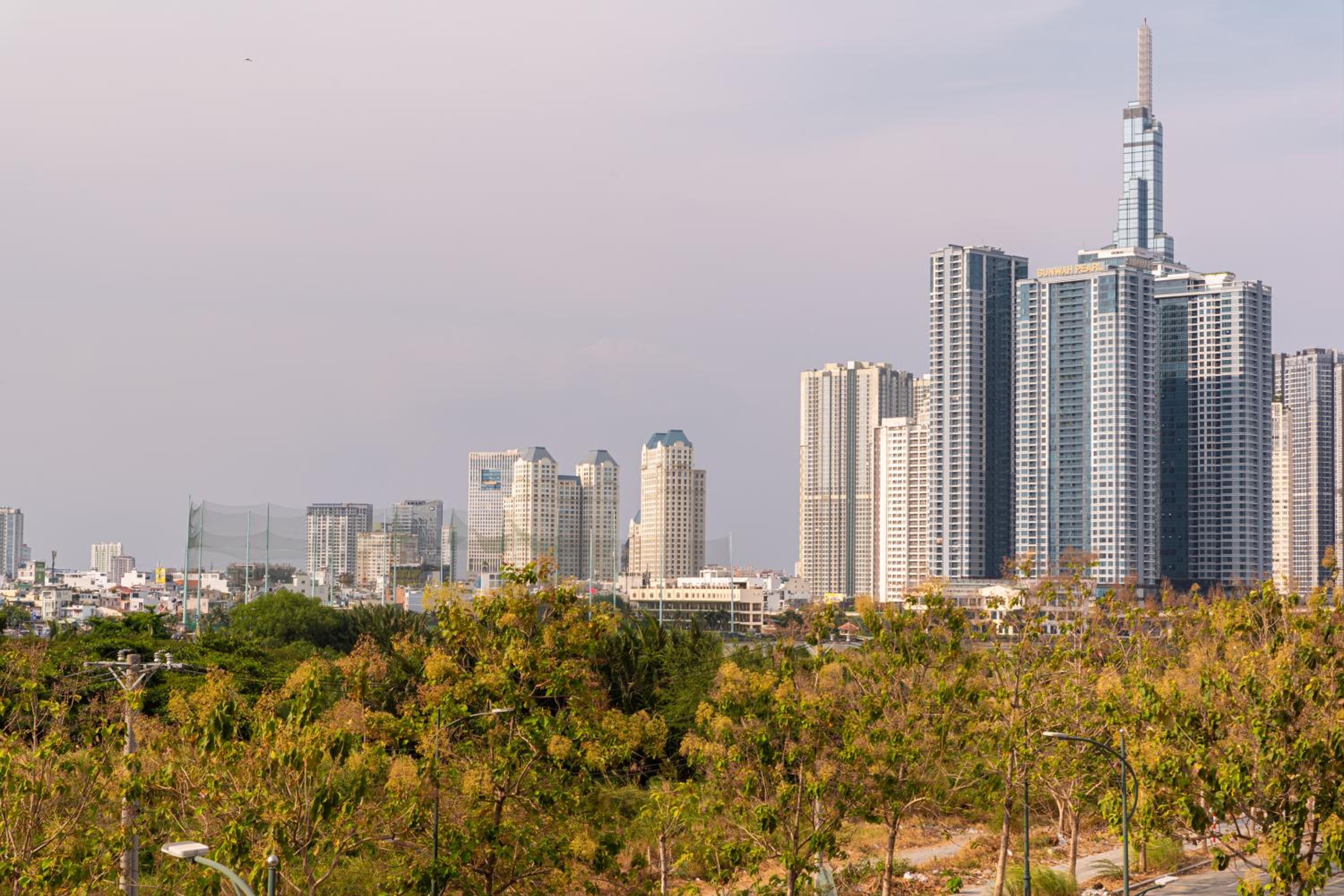 Metropole Thu Thiem-2 Br Apartment in the center -River view & Luxury