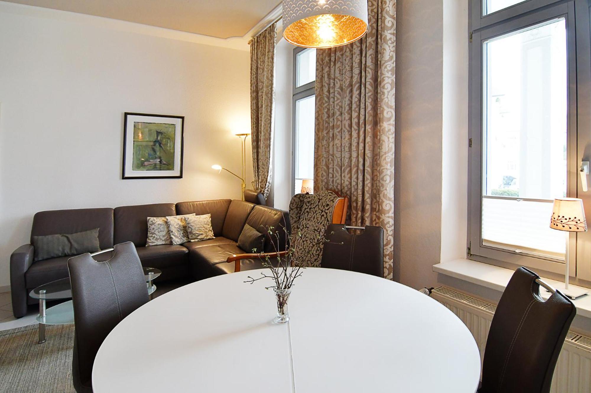 Villa-Schering-App-EG-links