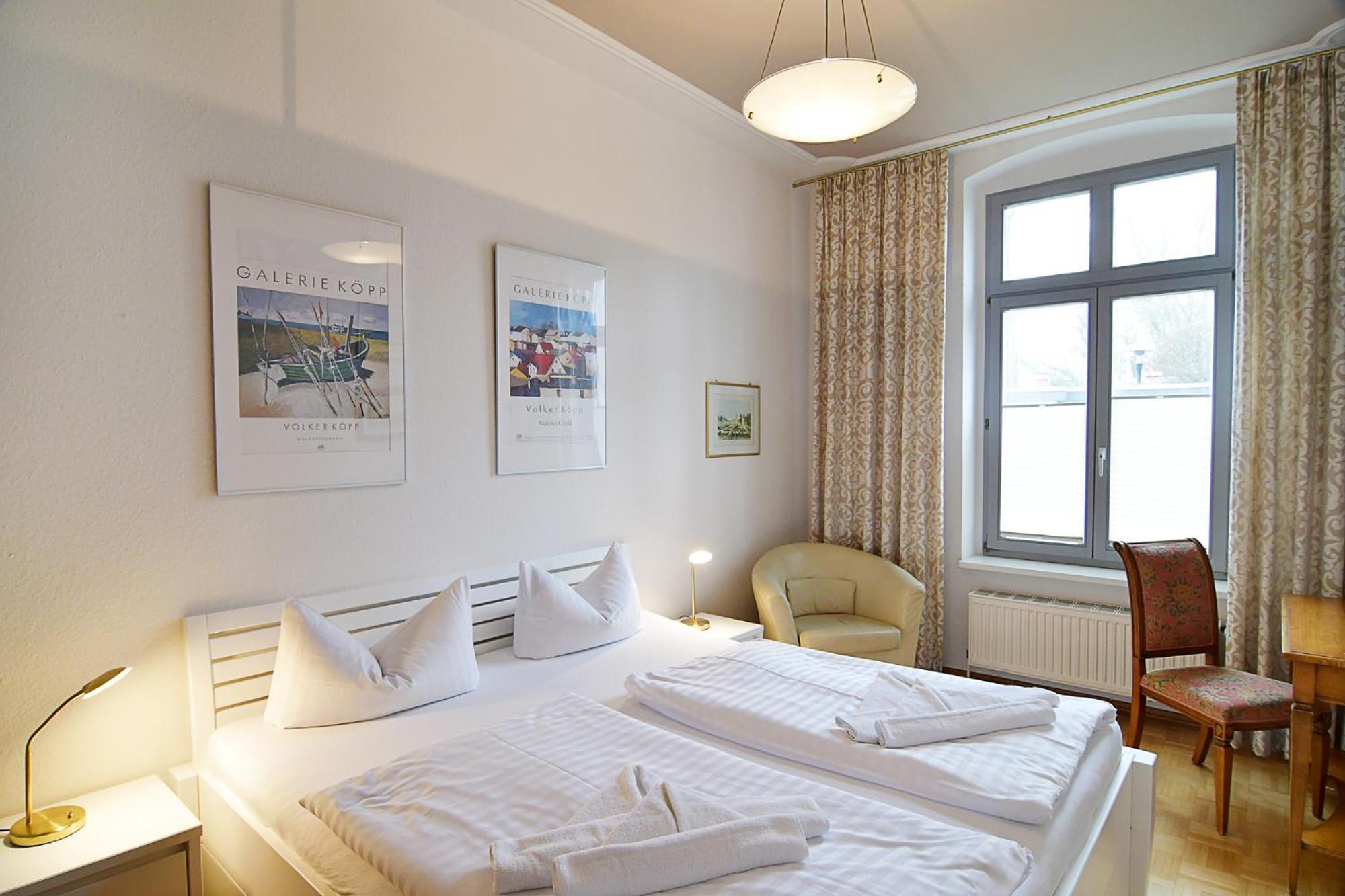Villa-Schering-App-EG-links
