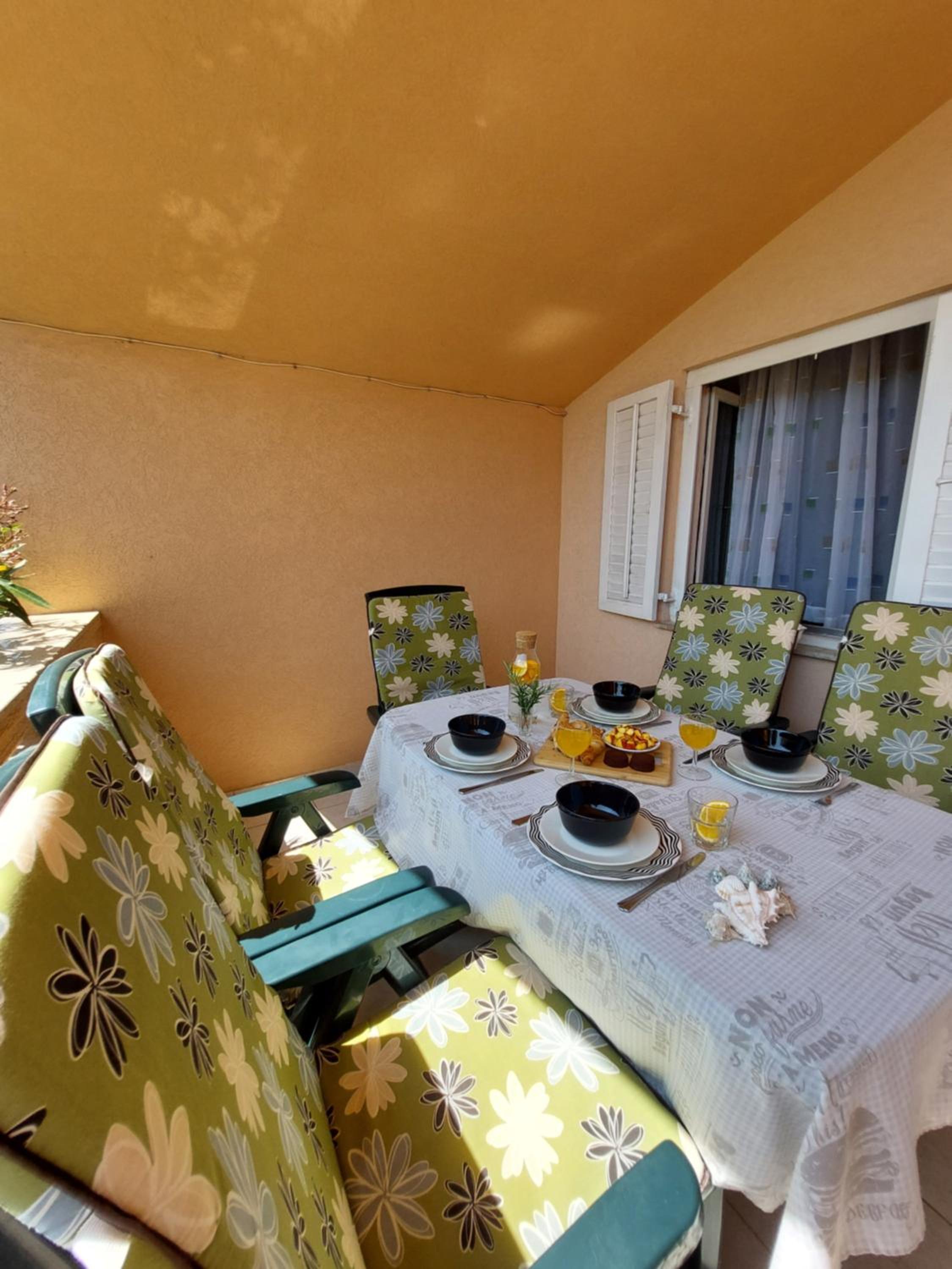 Apartman Mia Vir view 2