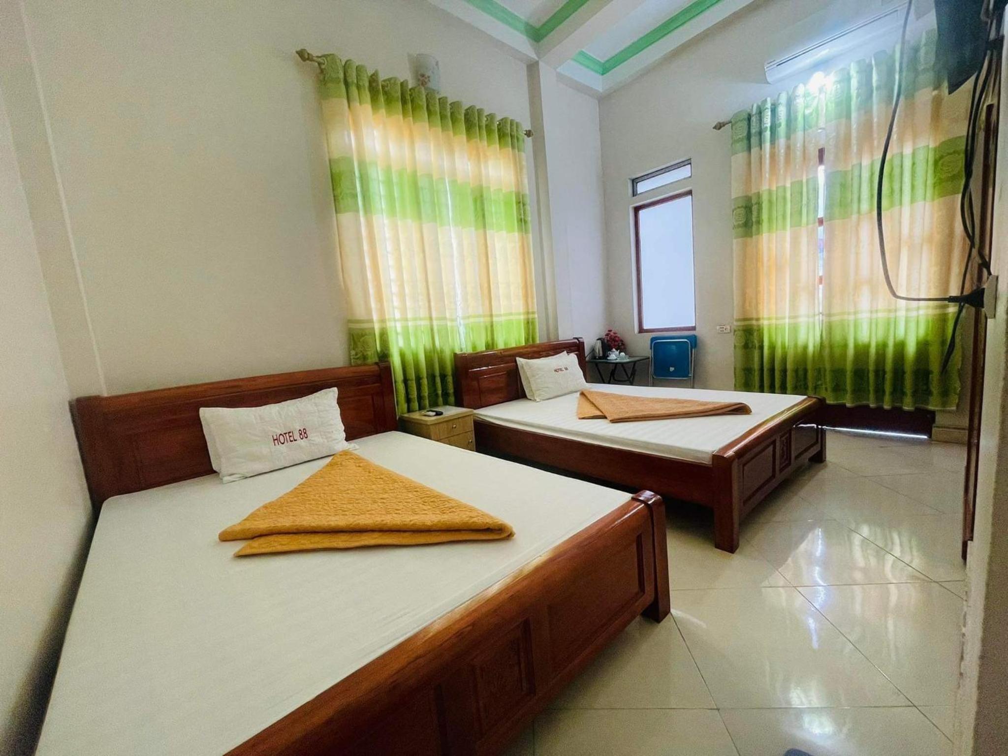 HOTEL 88