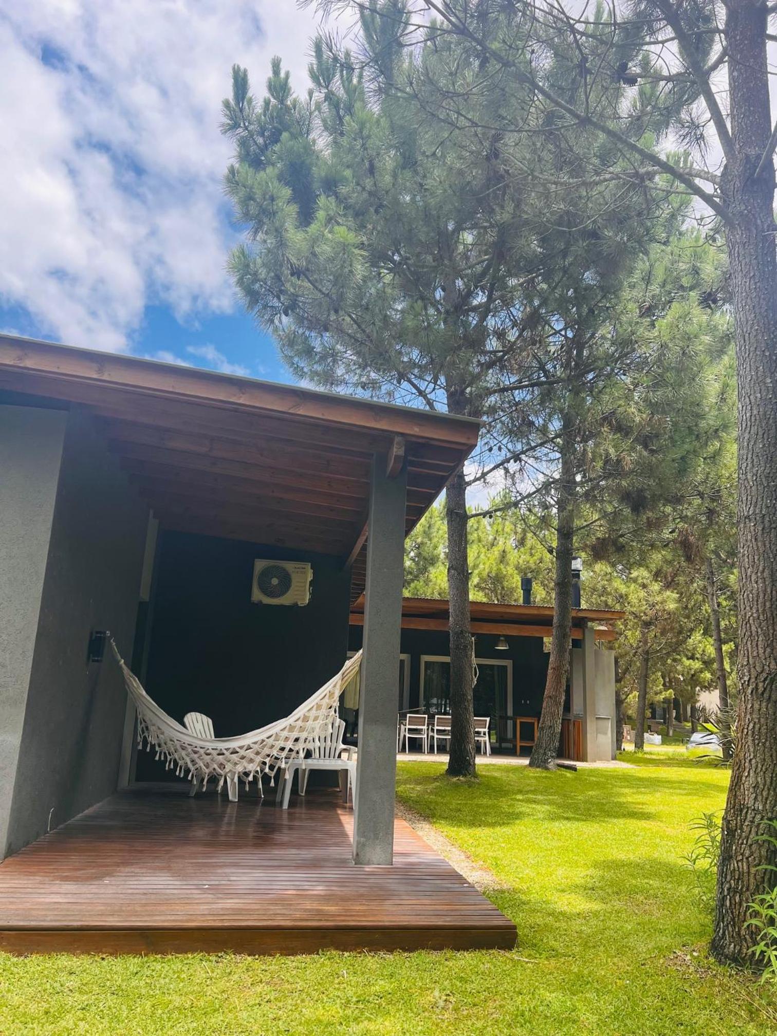 COSTA ESMERALDA