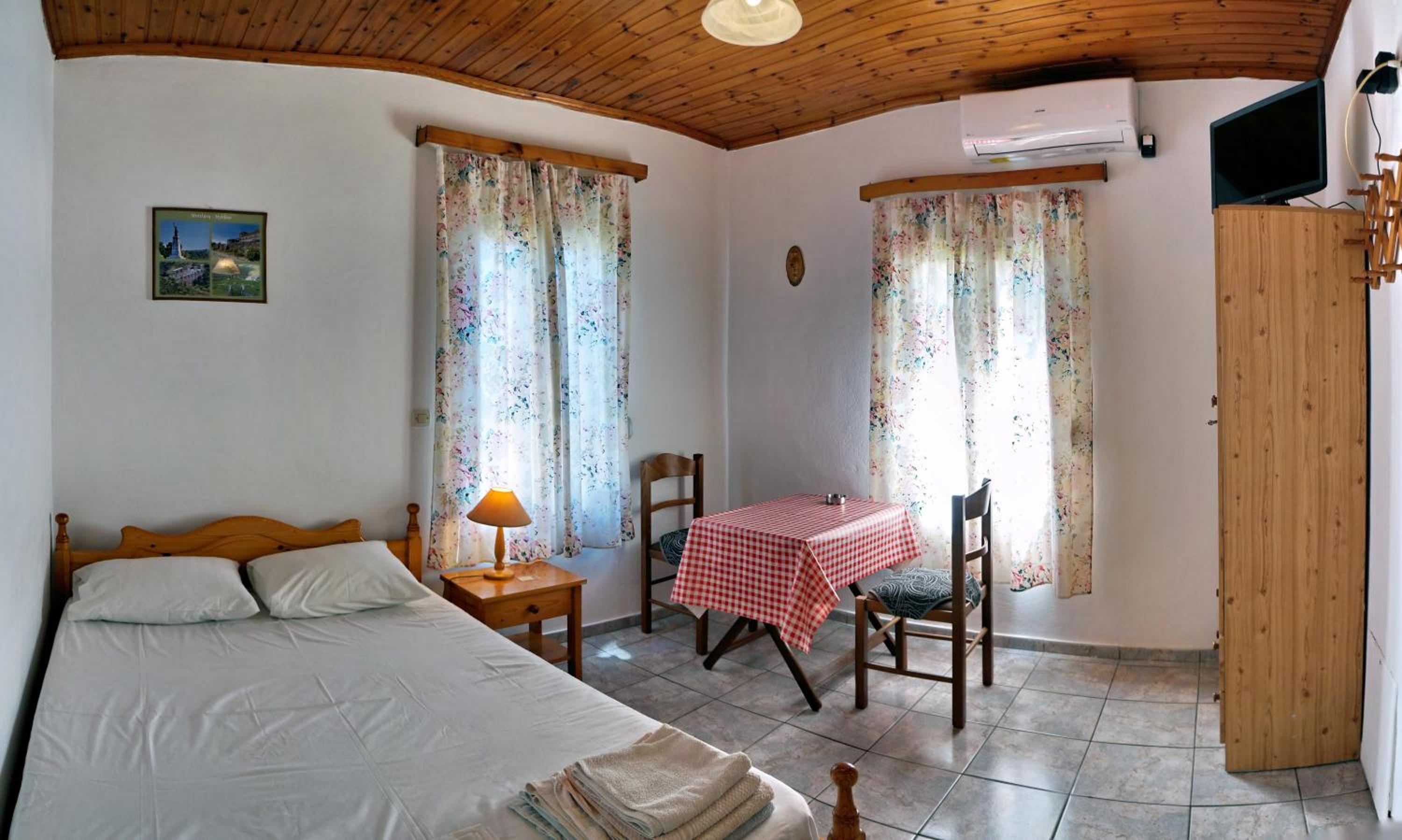 Photo 43
