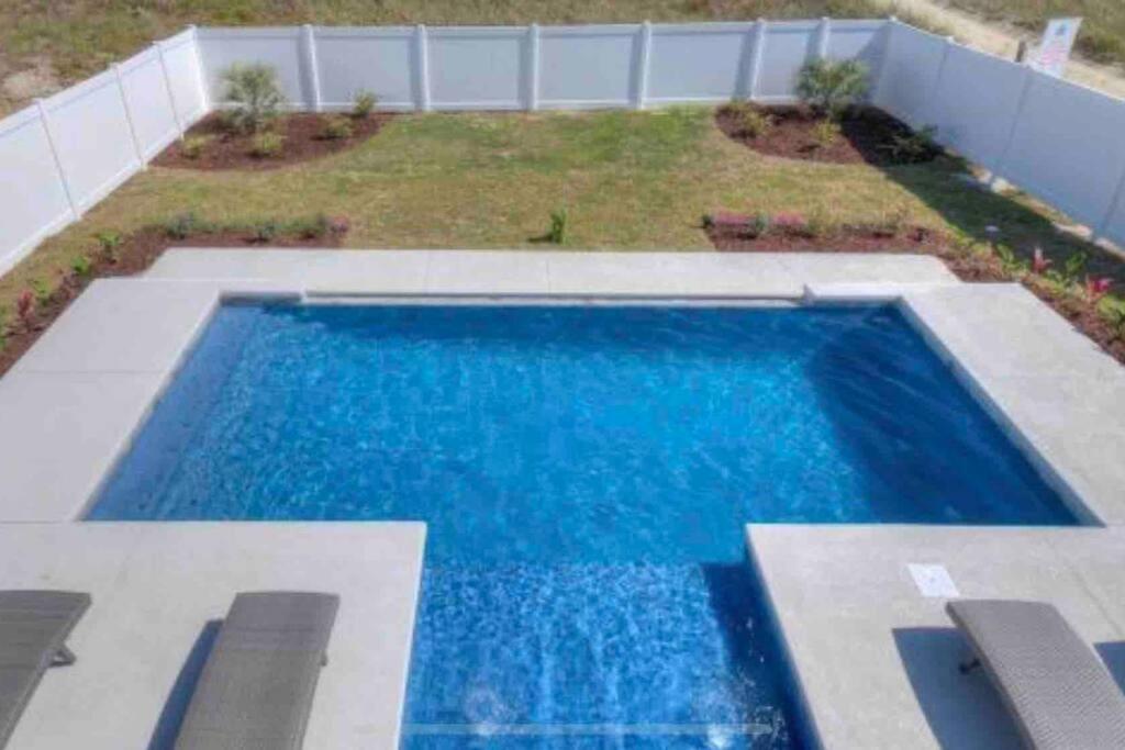 Bailey's Blue Ocean View view 3