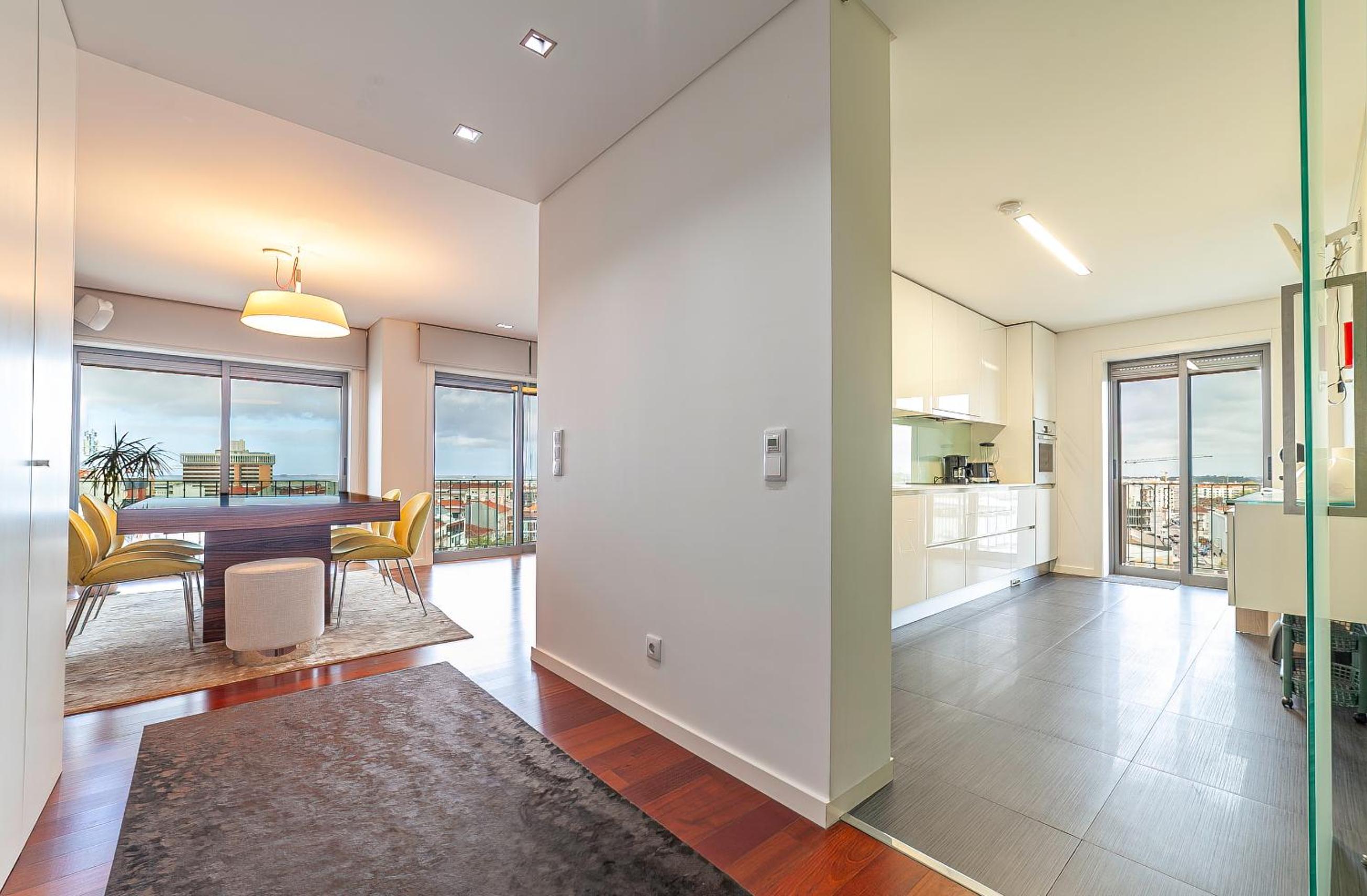 Palace Apartment incl Parking by Home Sweet Home Aveiro