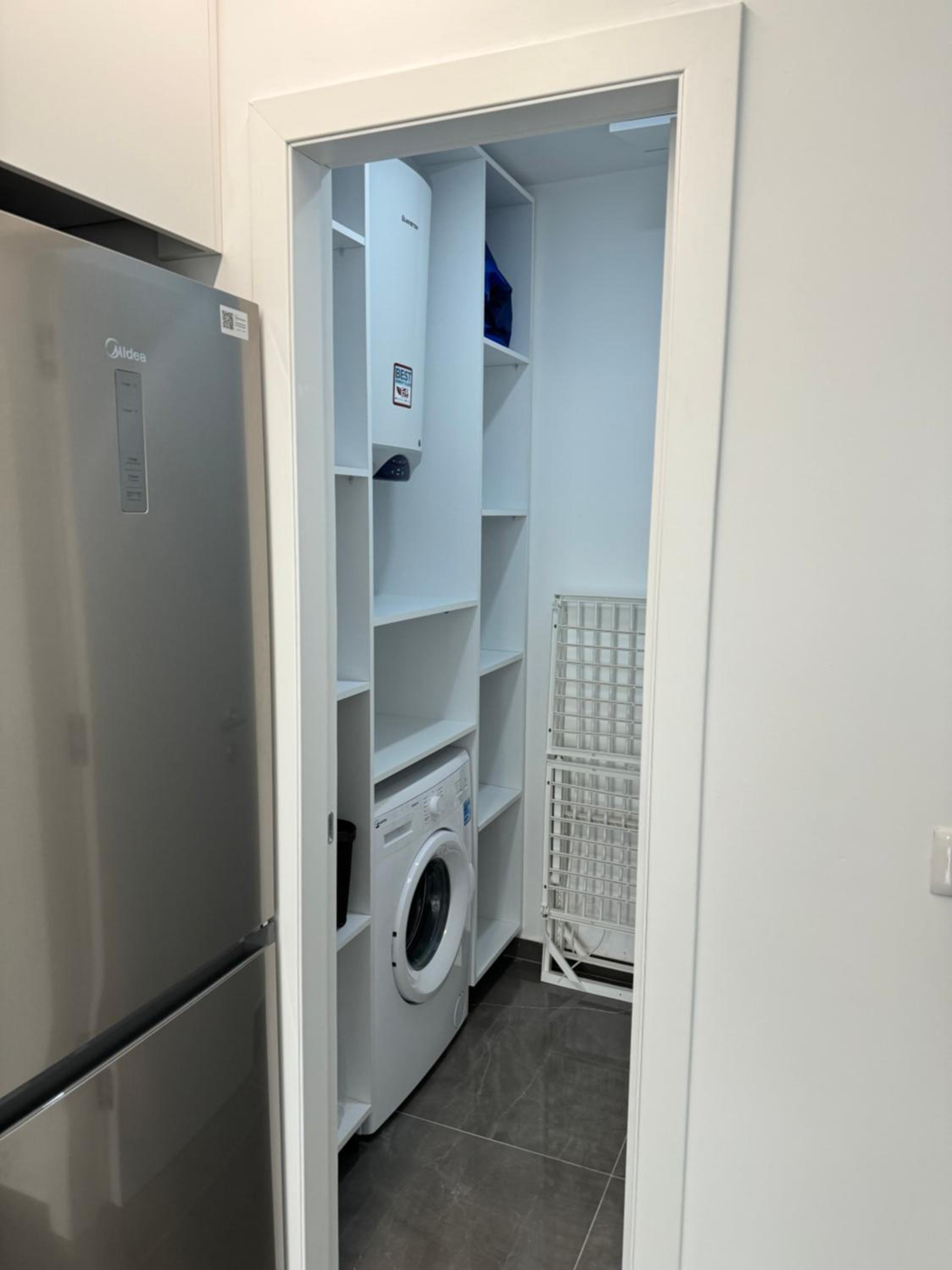 BL Apartment newly built 30m from beach