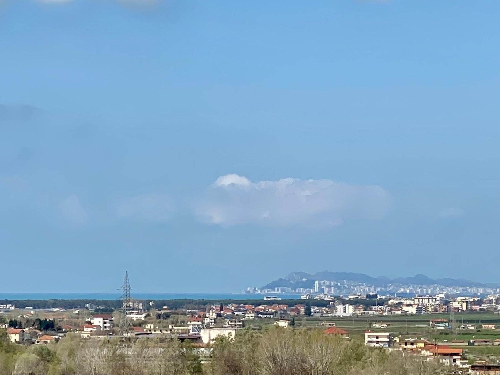 Kavaje Sea View Apartment photo 2