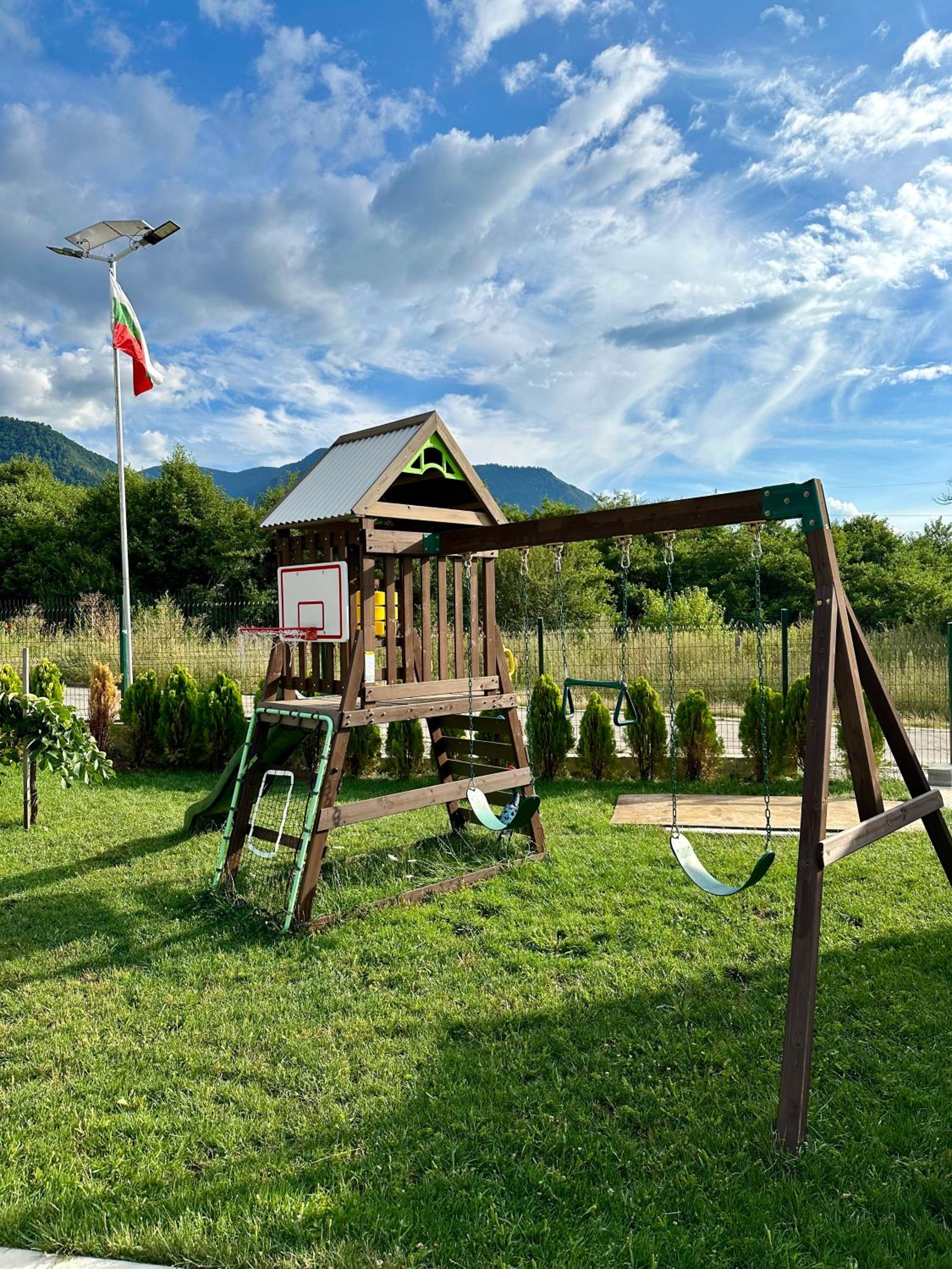 Alexandra Family Estate