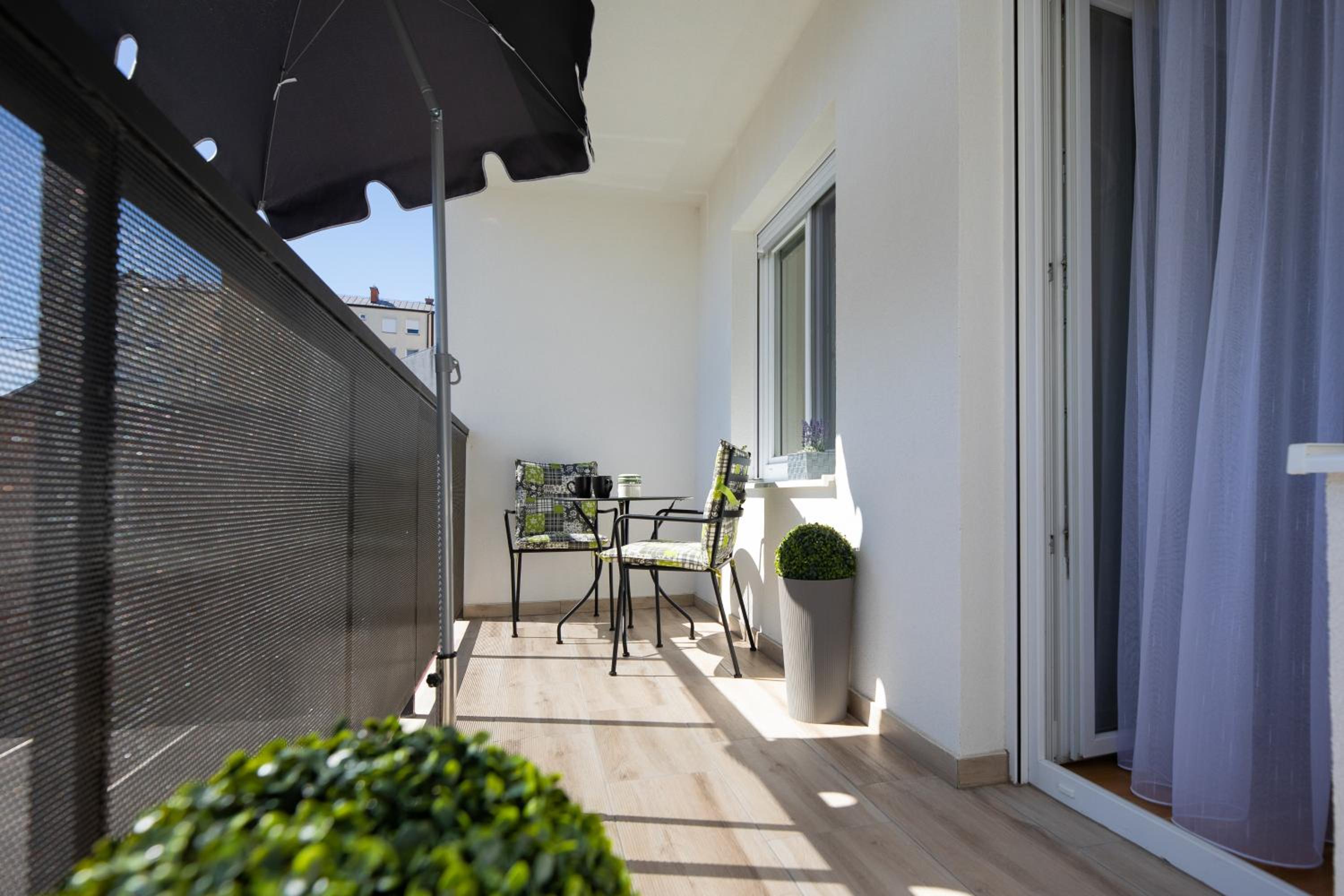 Apartman IVANA - private parking