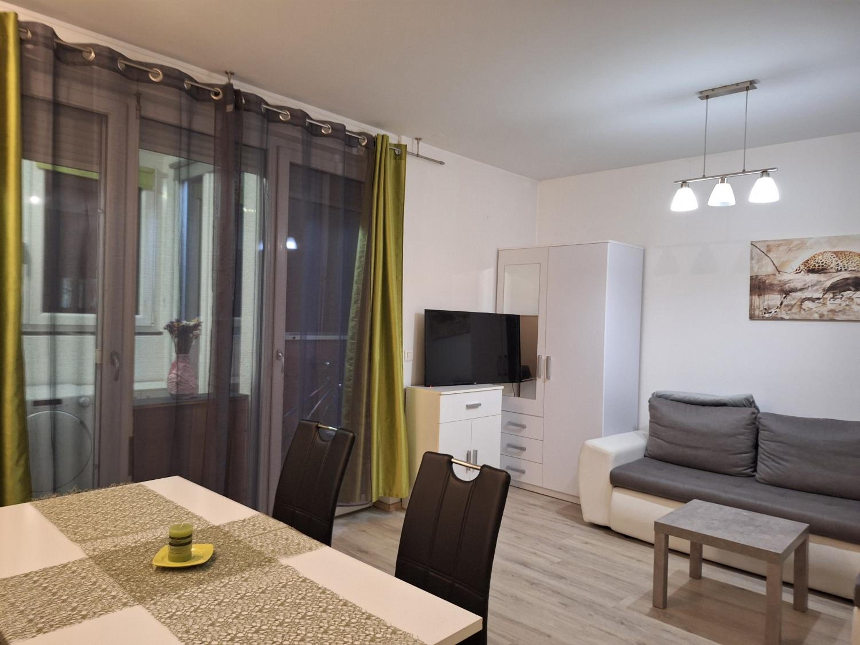 LONA flat