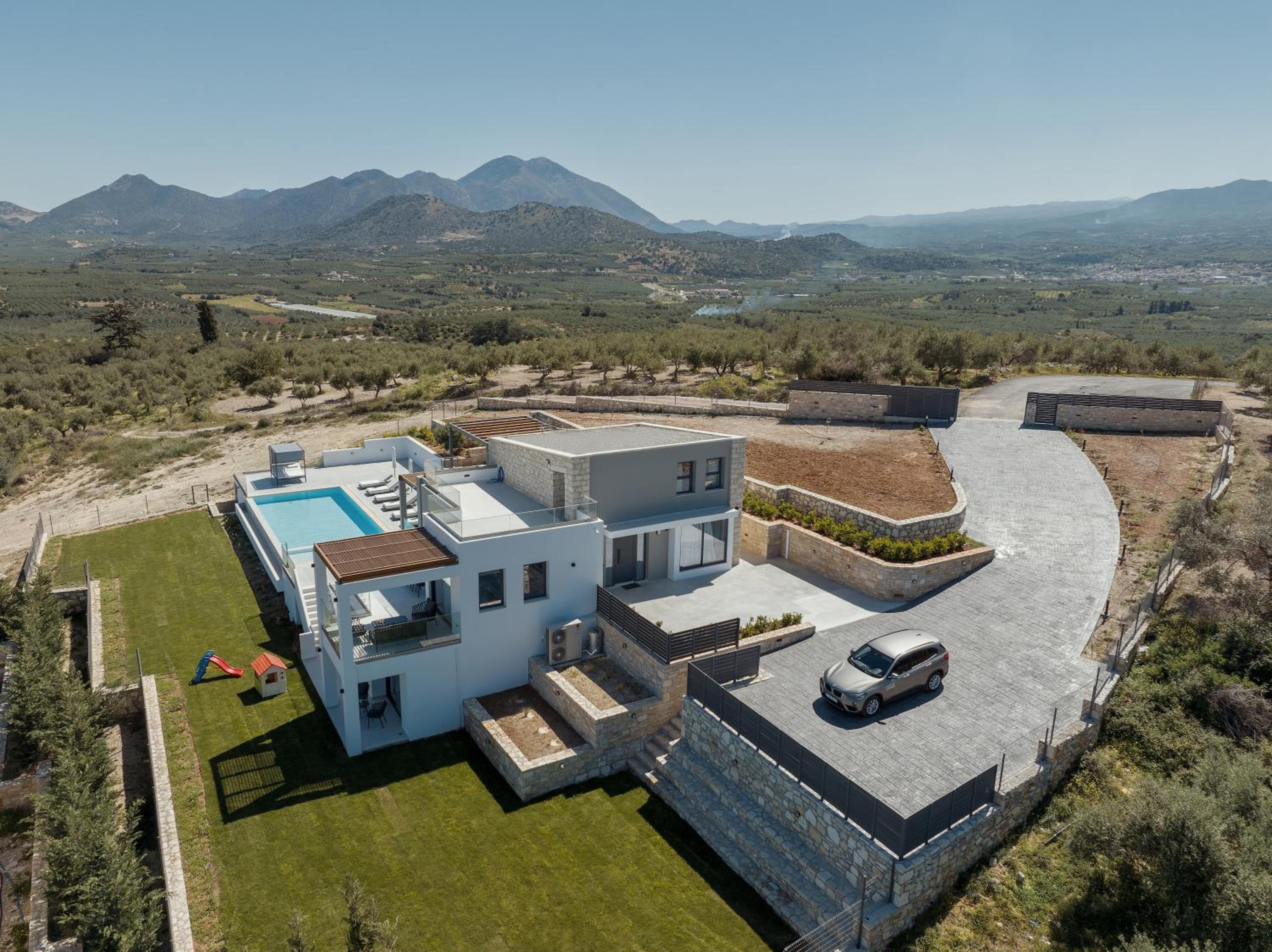 Skyline Villas, By Hellocrete view 4