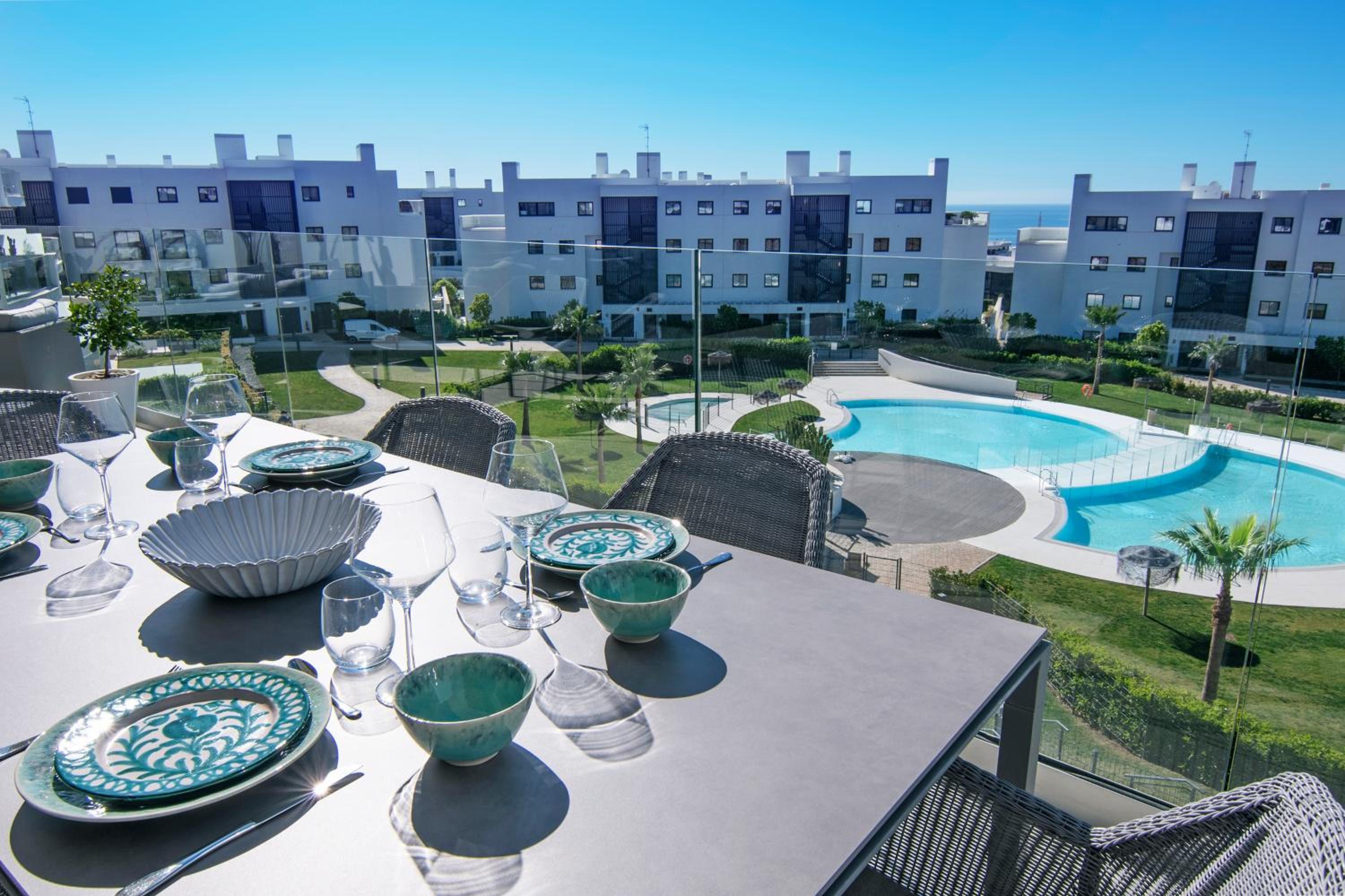 Mara's Apartments Higuerón West - Luxurious & Sunny view 5