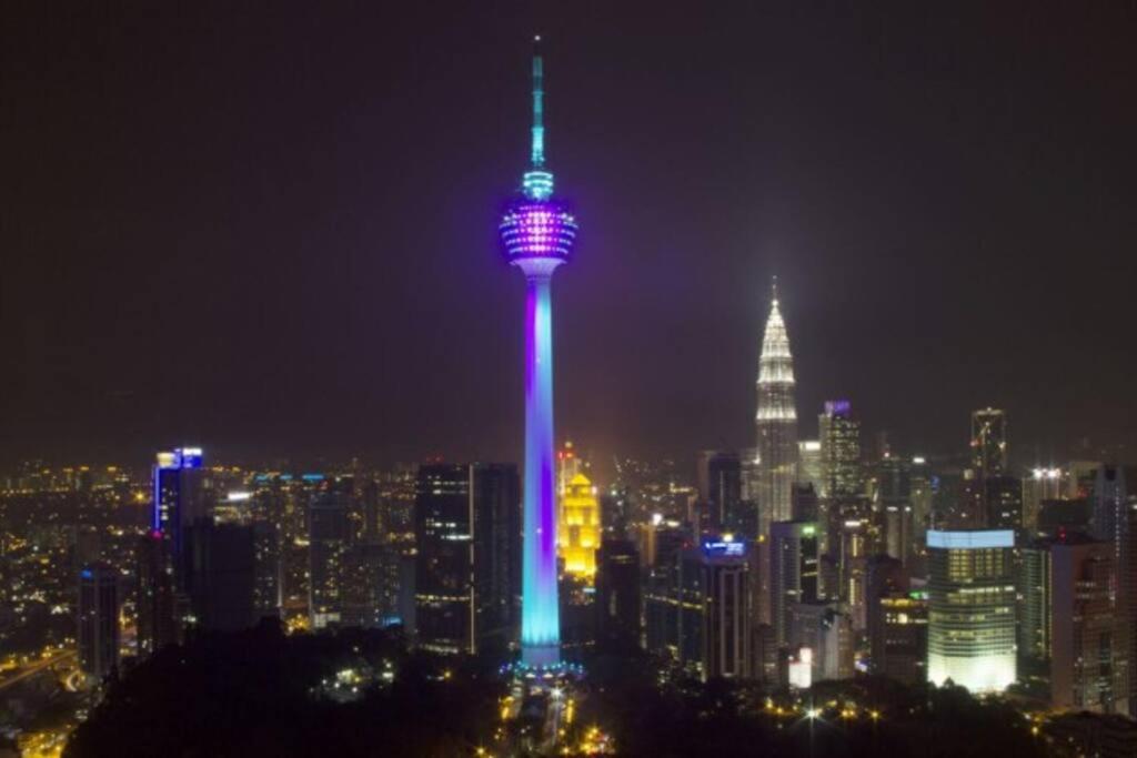 NEW : JALAN Ampang Cosy Staycation.15min Drive to KLCC/PAVILLION