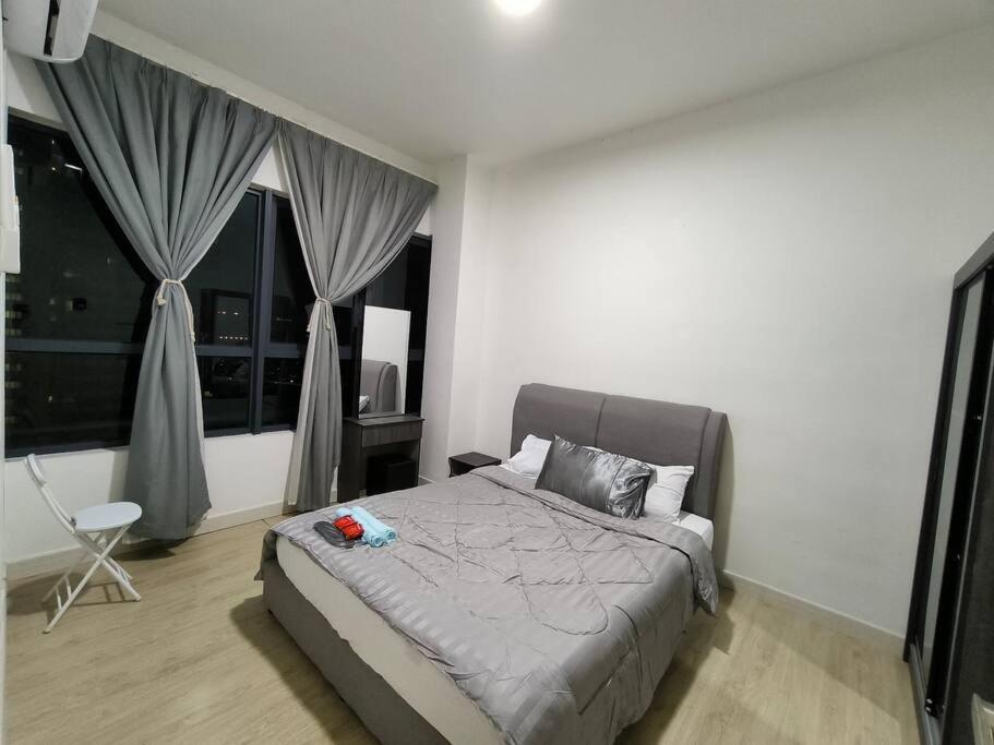 NEW : JALAN Ampang Cosy Staycation.15min Drive to KLCC/PAVILLION