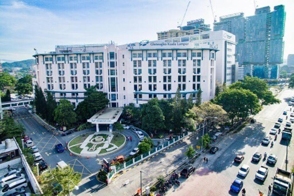 NEW : JALAN Ampang Cosy Staycation.15min Drive to KLCC/PAVILLION