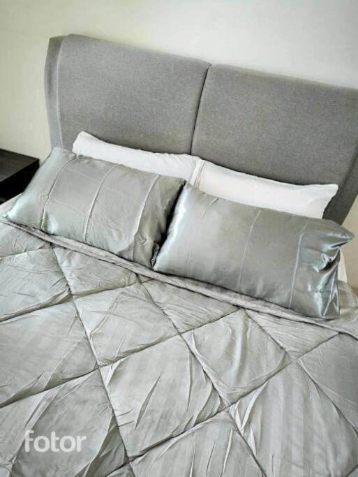 NEW : JALAN Ampang Cosy Staycation.15min Drive to KLCC/PAVILLION