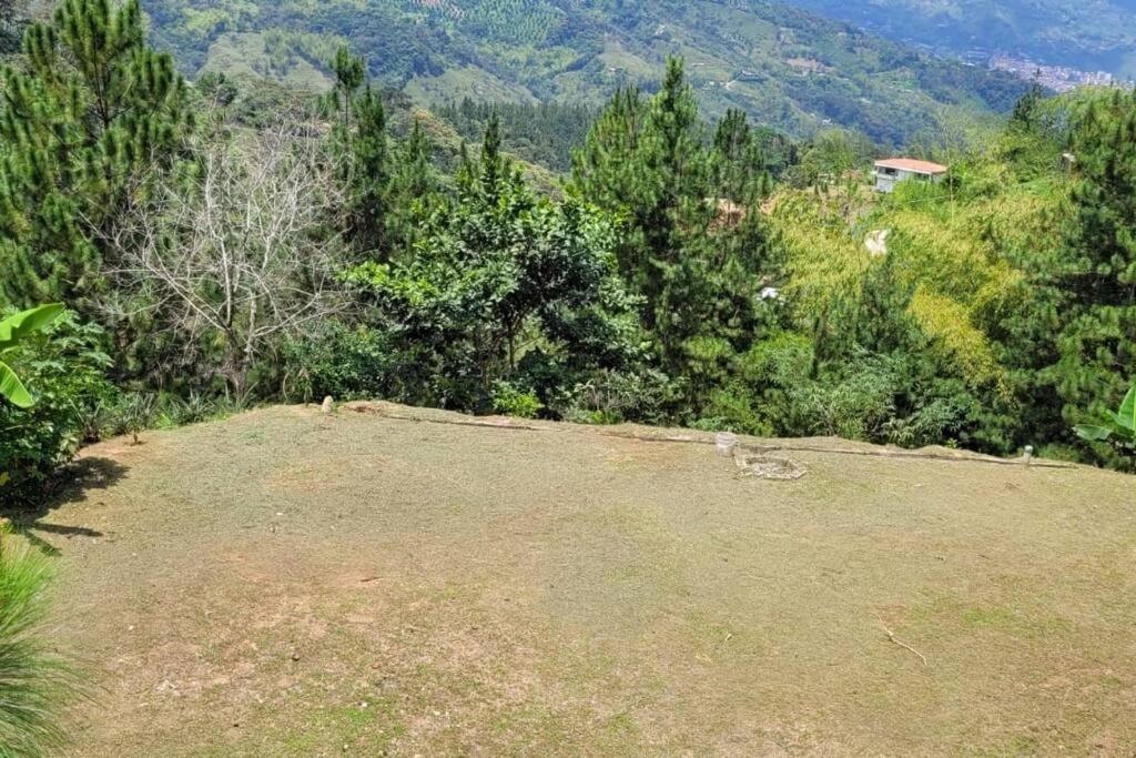 Luz de Luna - Hermosa Finca Familiar con Vista Panorámica y de Aves