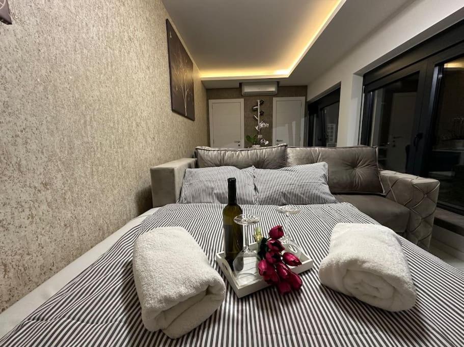 Apartman Little garden near Airport