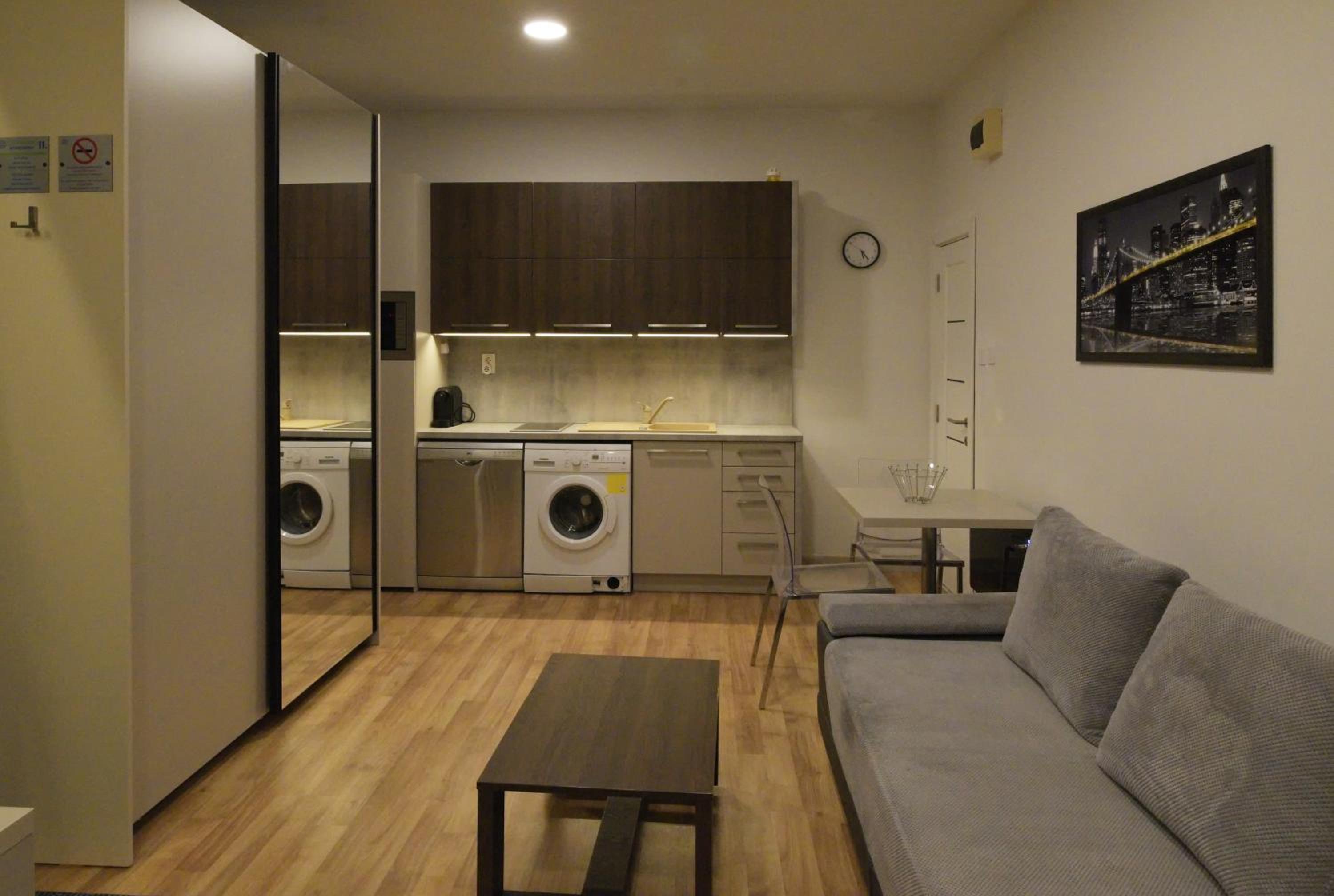 Nice Home Apartment 2 view 4
