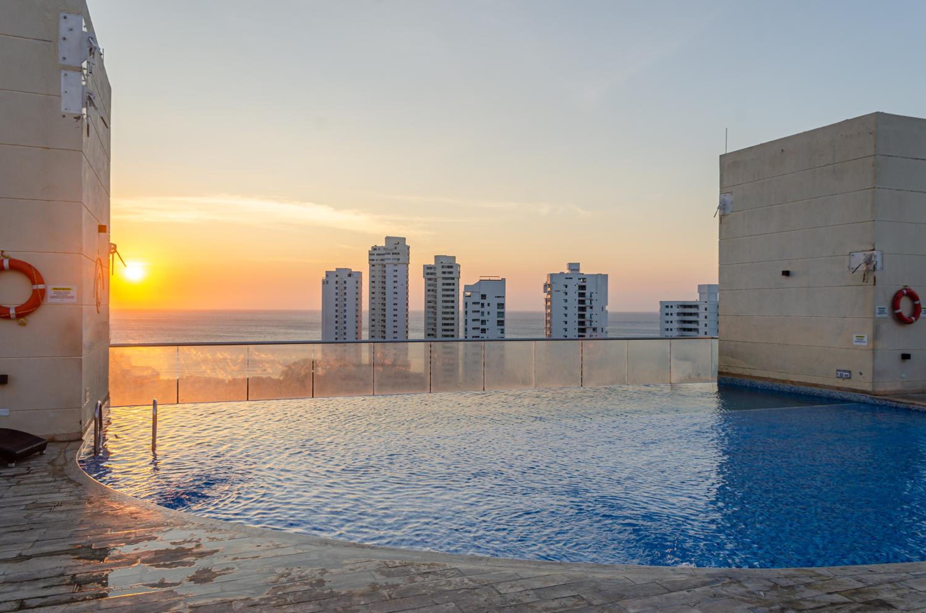 VAM SANTA MARTA