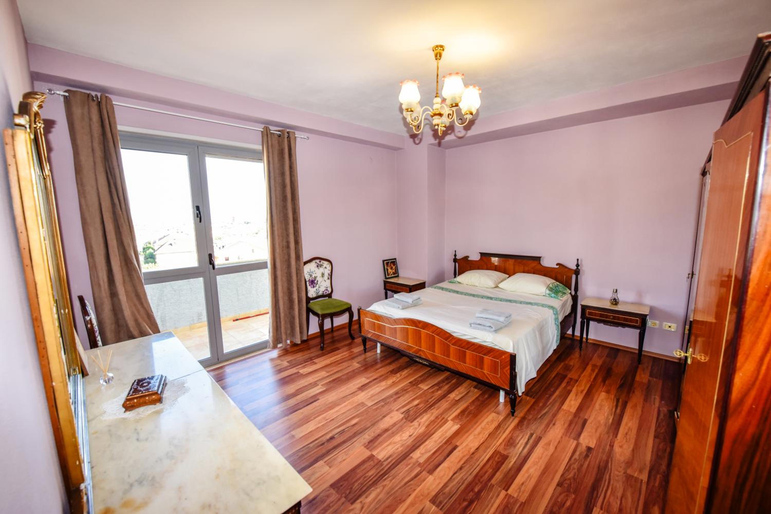 MAX Apartment Travel Alb
