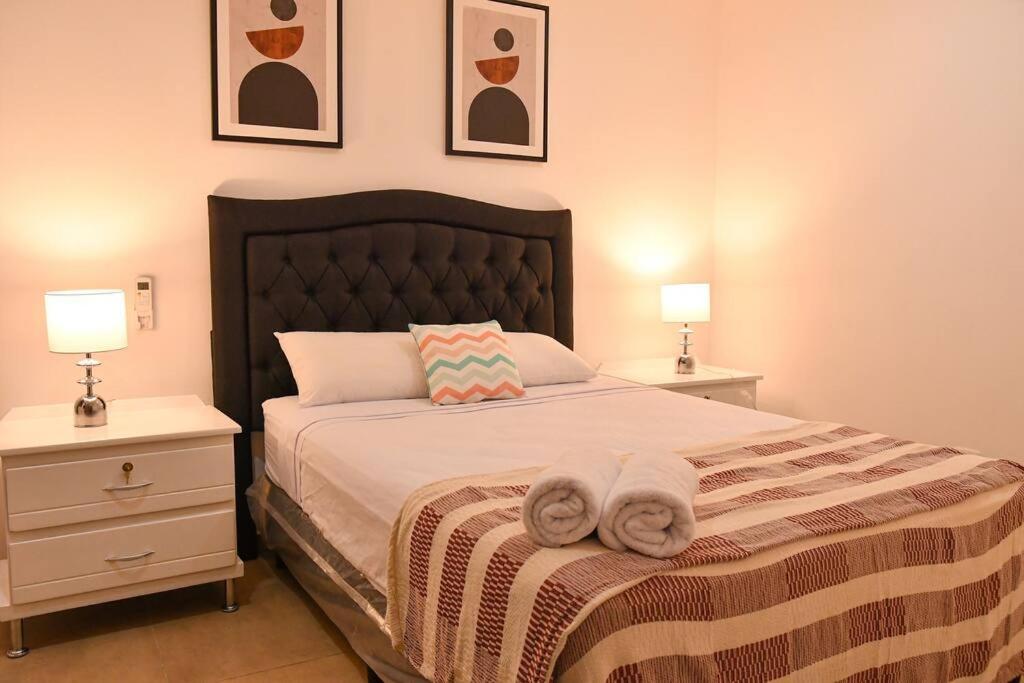 The Downtown Apartment - 3 A/C bedroom + WiFi