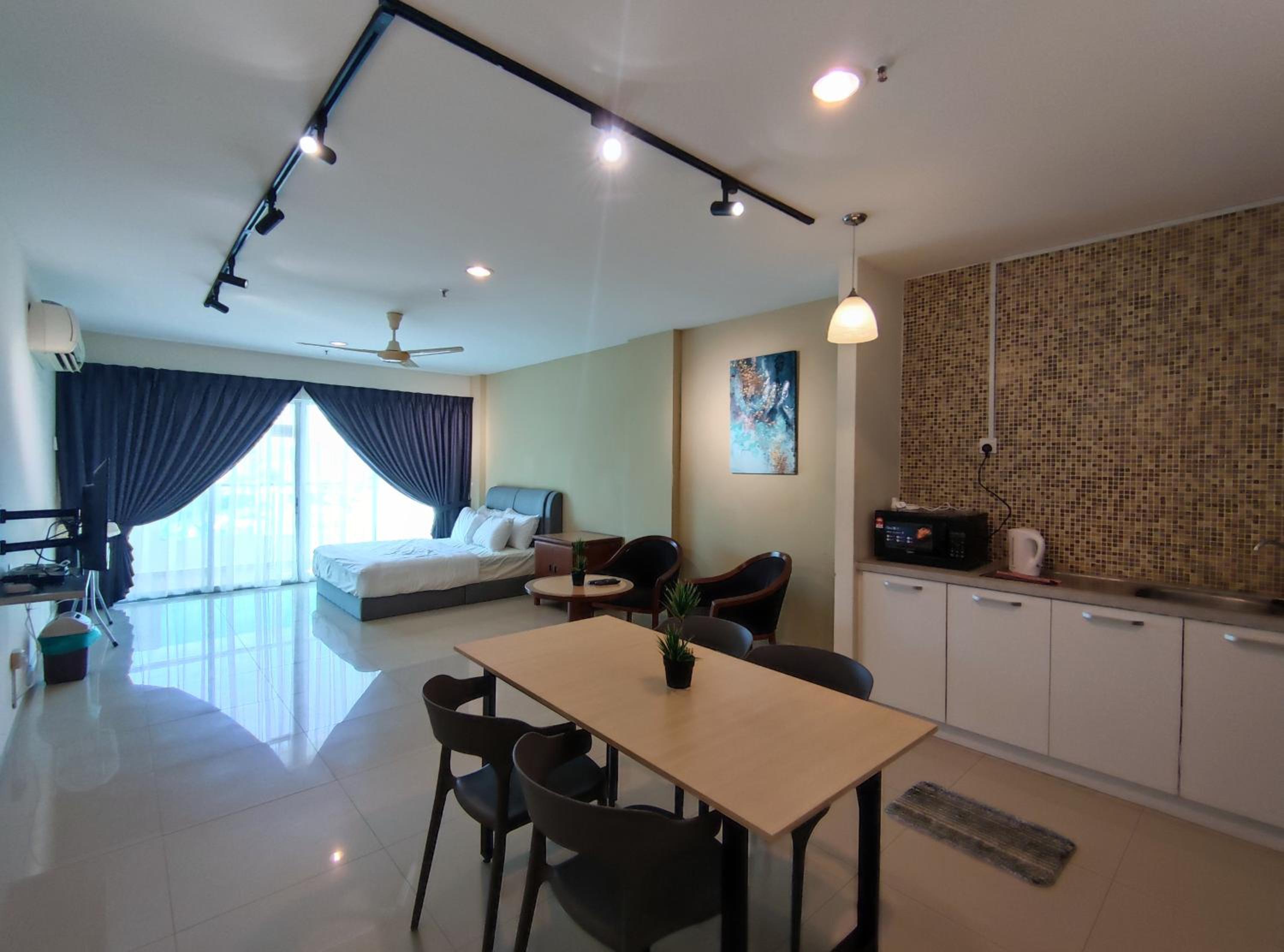 Marina Island Lumut HomeHotel photo 4