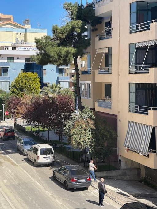 Jurxhen Durress Apartment 1 minute walking from sea