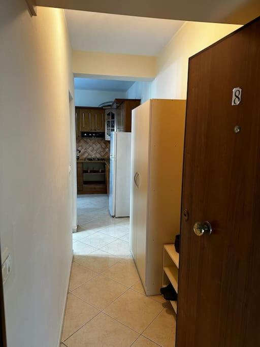 Jurxhen Durress Apartment 1 minute walking from sea