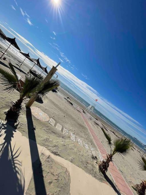 Jurxhen Durress Apartment 1 minute walking from sea