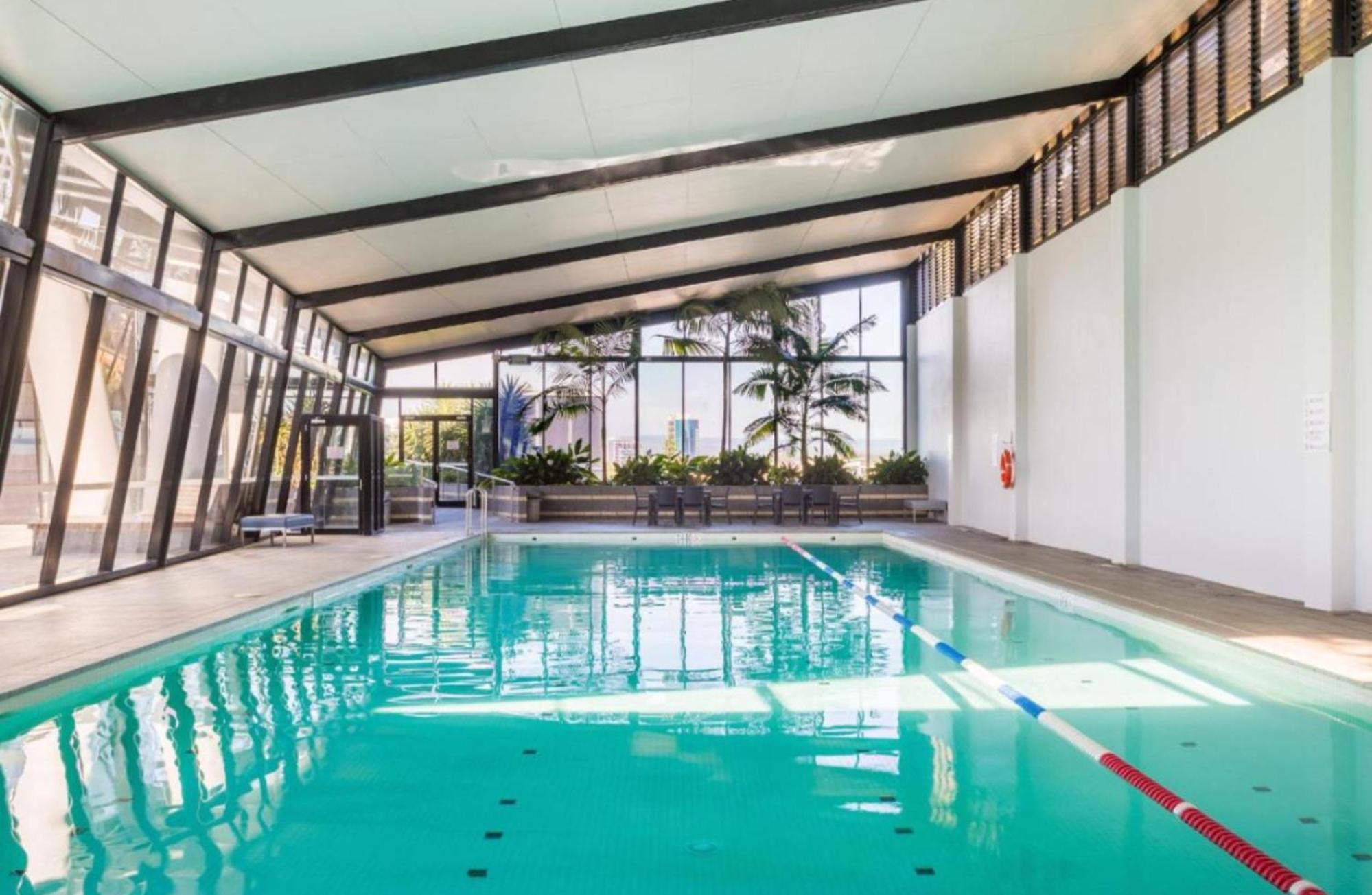 Deluxe 1BR Couple & Family Ocean Apartment, Circle on Cavill, Surfers Paradise
