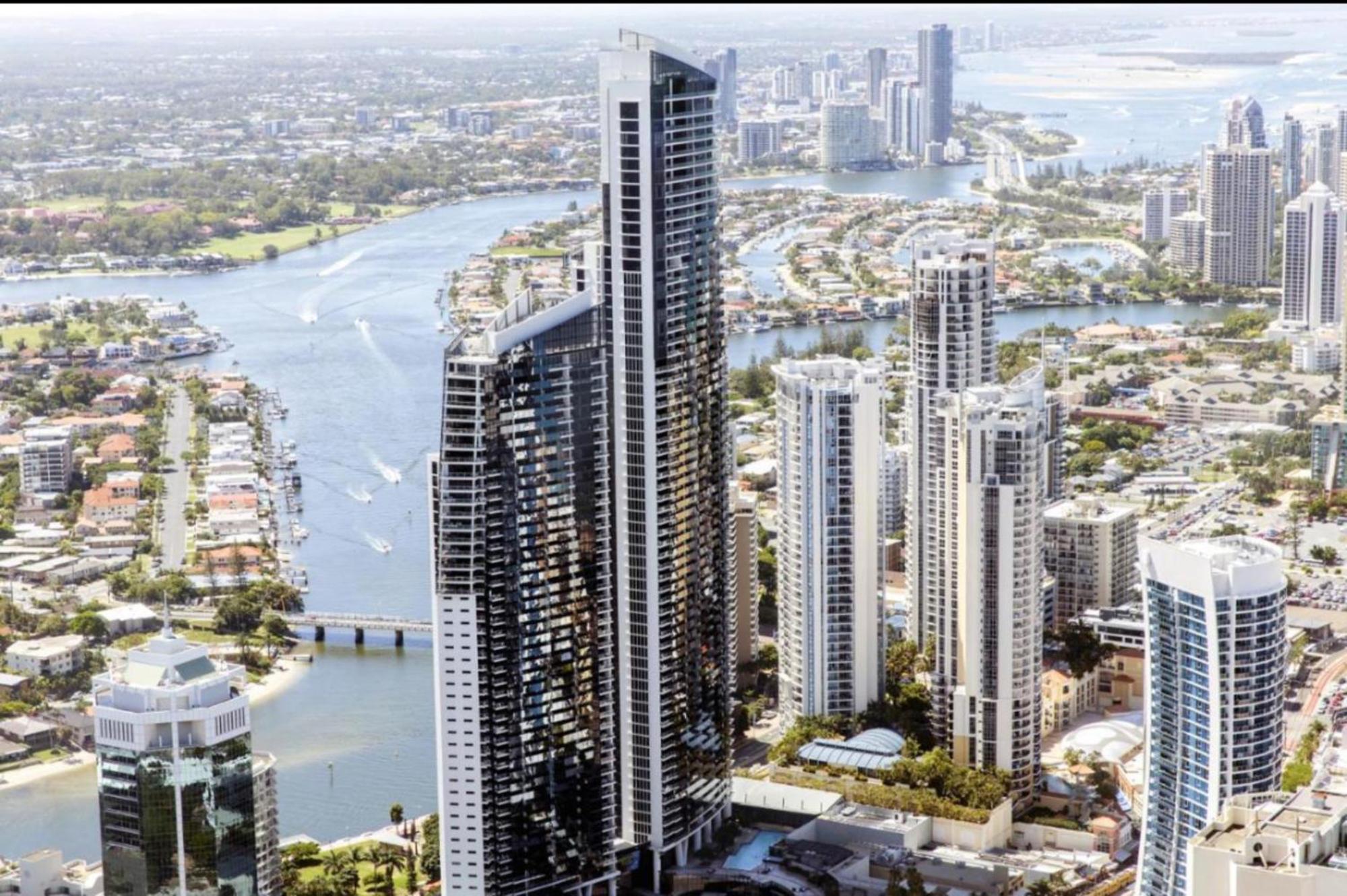 Deluxe 1BR Couple & Family Ocean Apartment, Circle on Cavill, Surfers Paradise