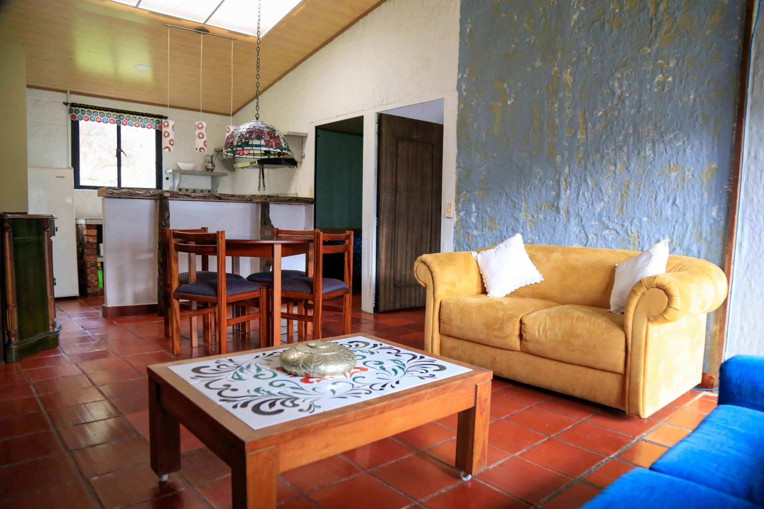 Casa de Campo en la Montaña Negra-Subachoque