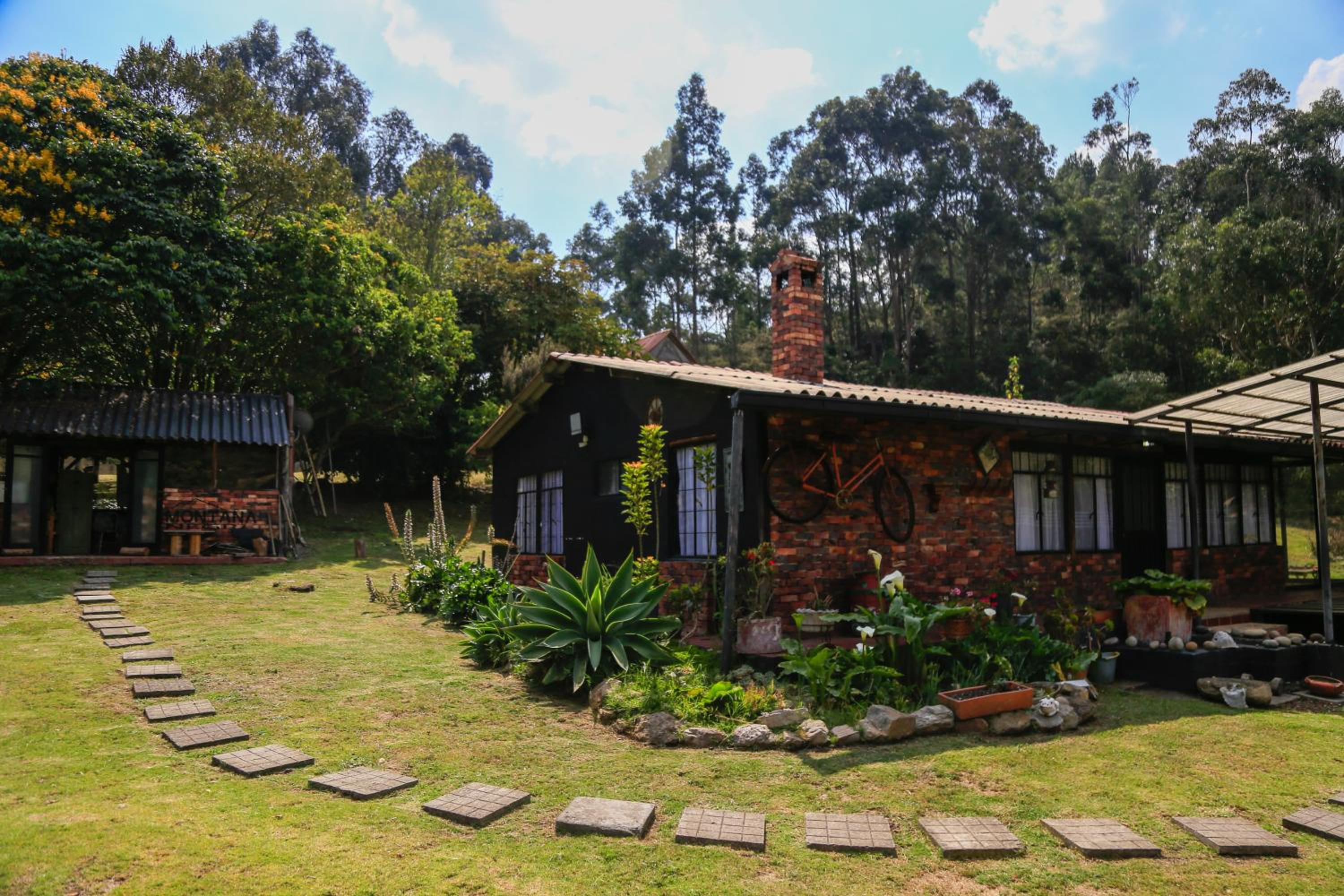 Casa de Campo en la Montaña Negra-Subachoque