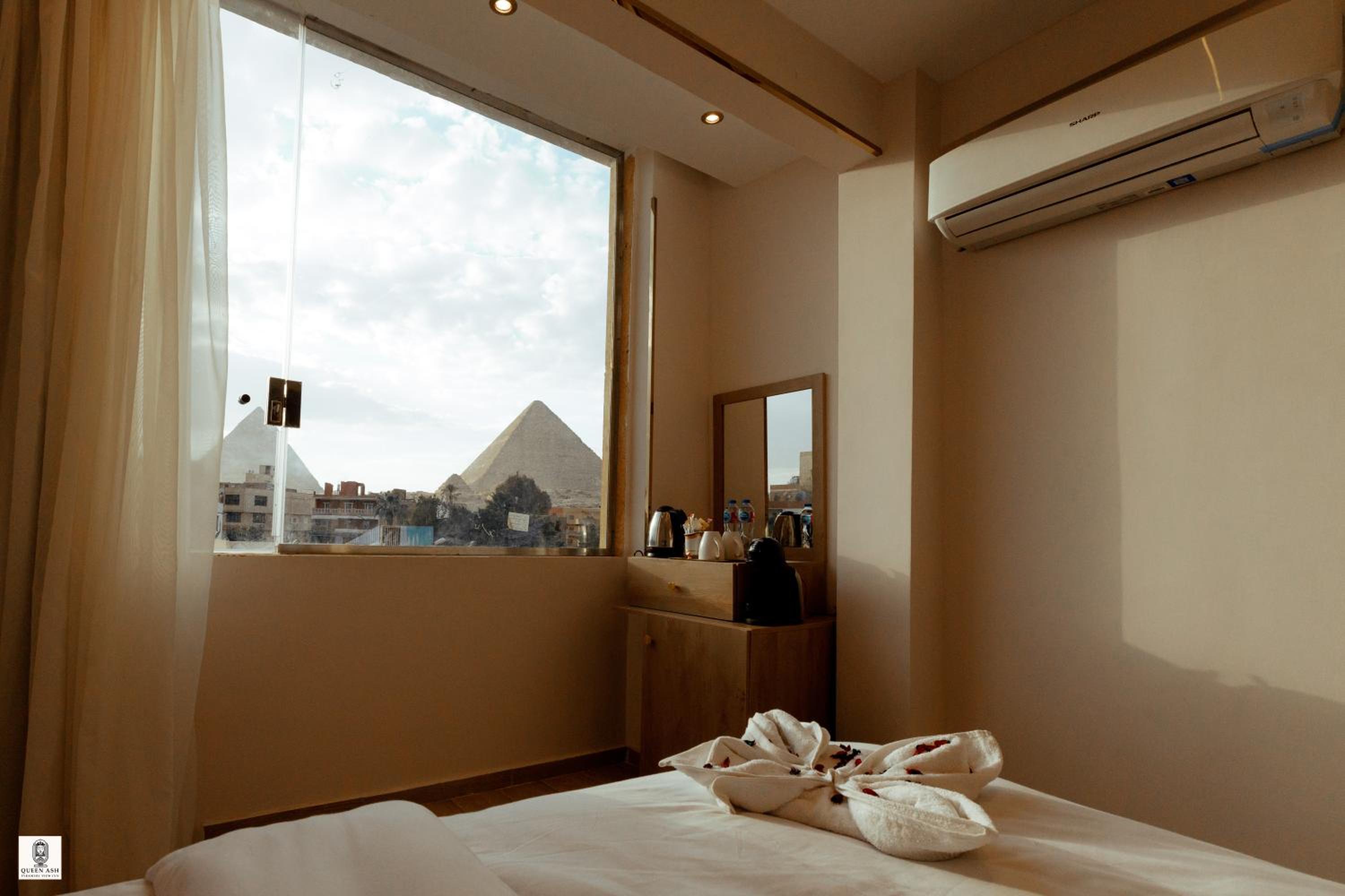 Queen Ash Pyramid View INN