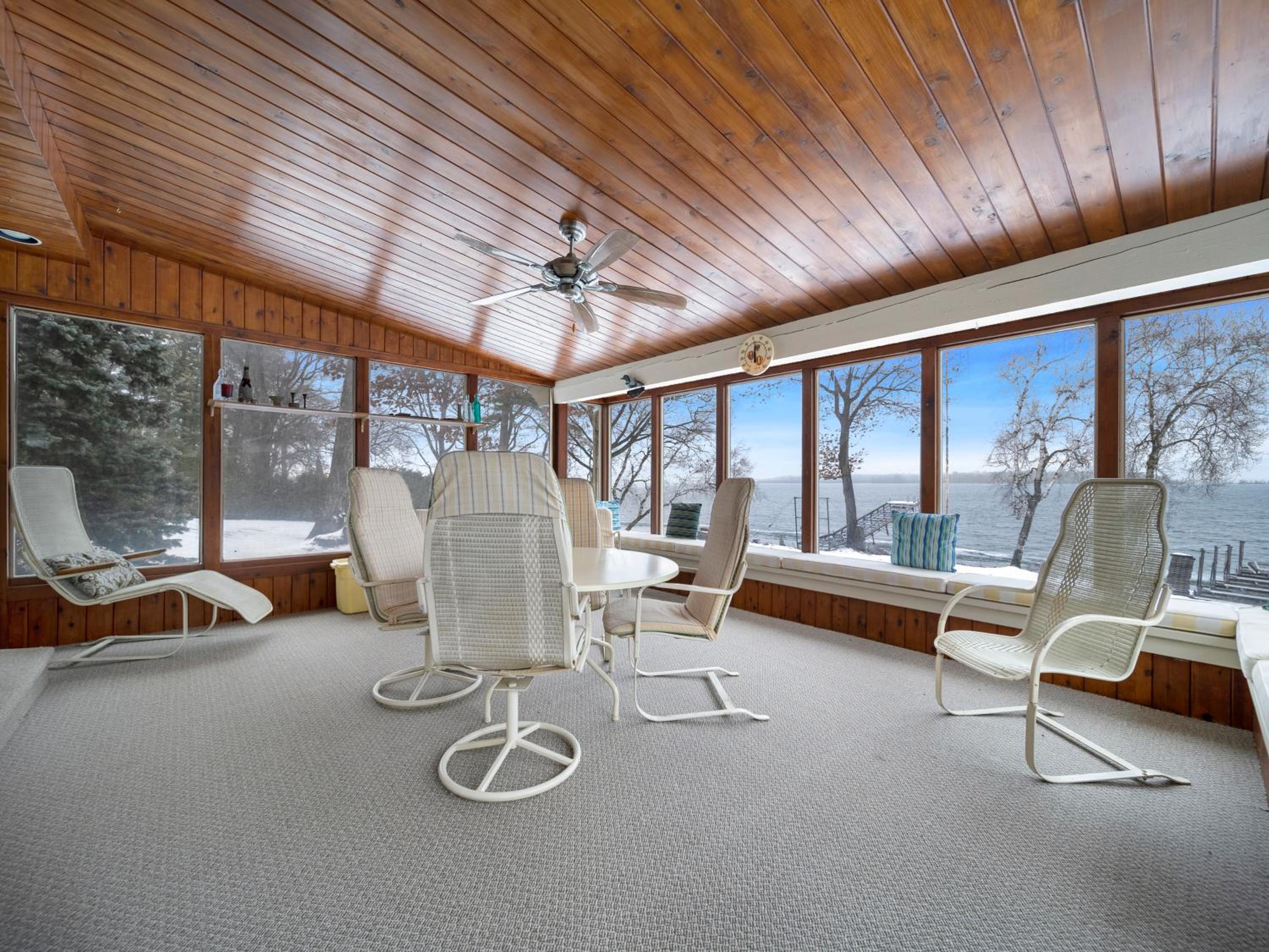 Orillia Vacations - The Captains Lake House - Property Image 2